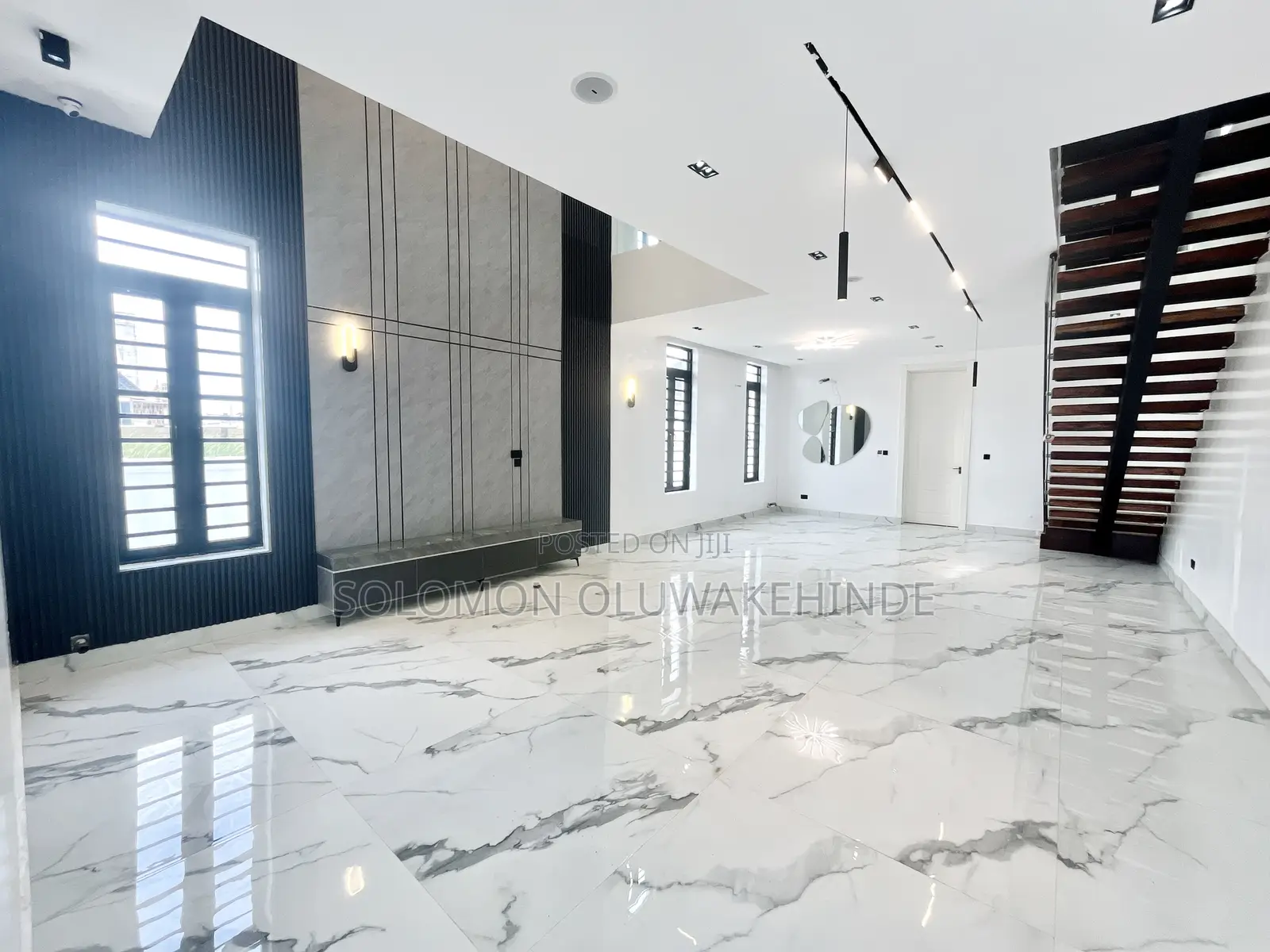 5bdrm Duplex in Lekki Phase 1 for sale
