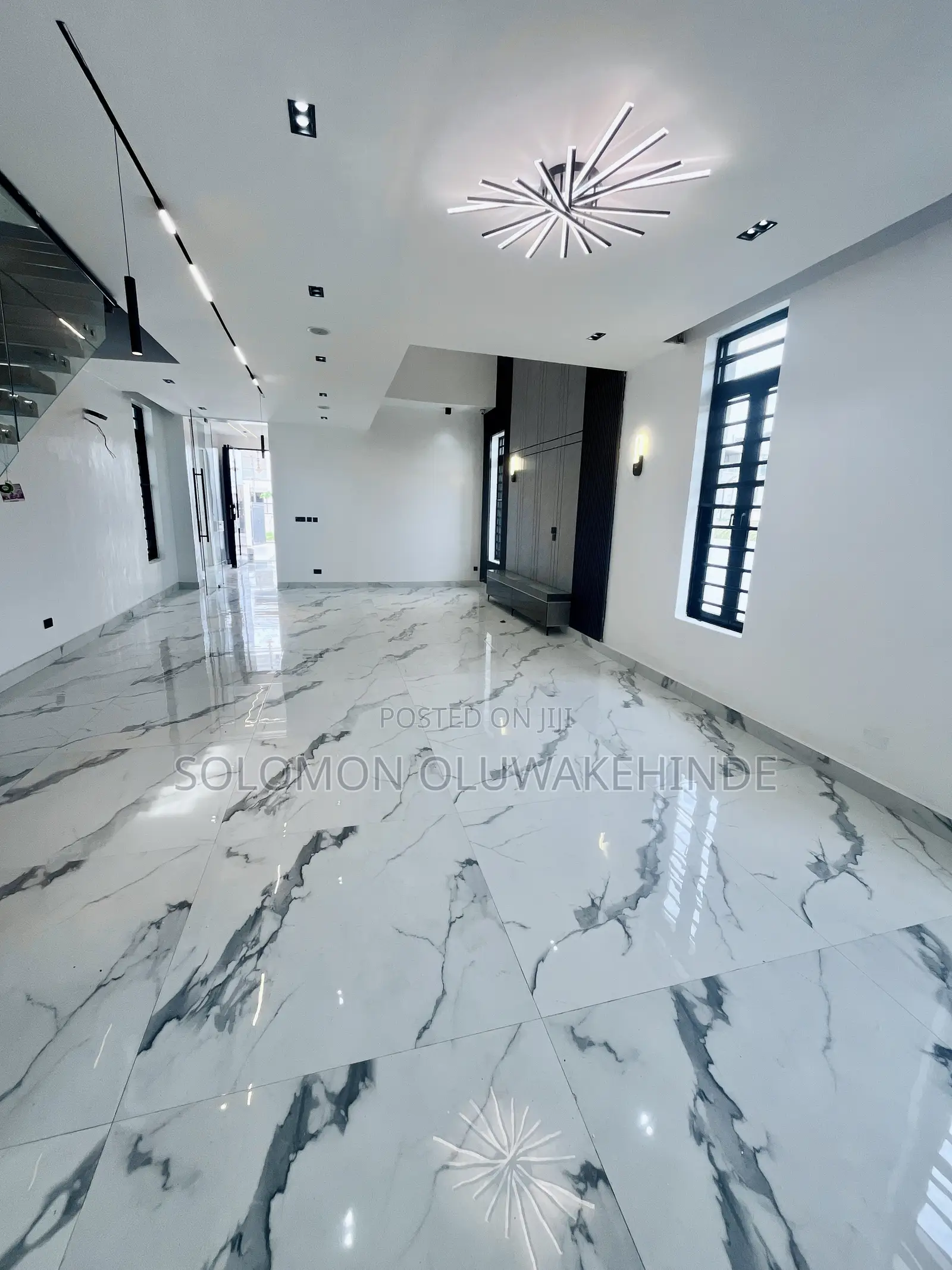 5bdrm Duplex in Lekki Phase 1 for sale