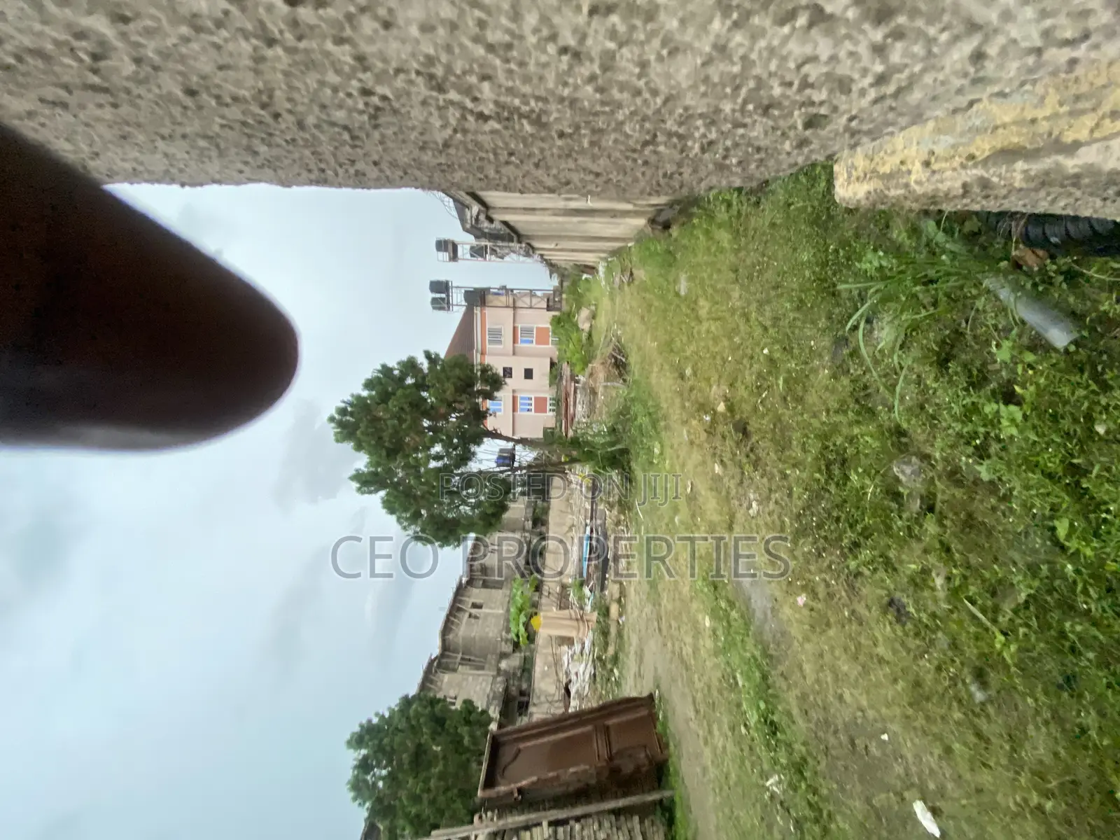 440sqm at Lekki Phase 1 ( C of O/Consent in View)