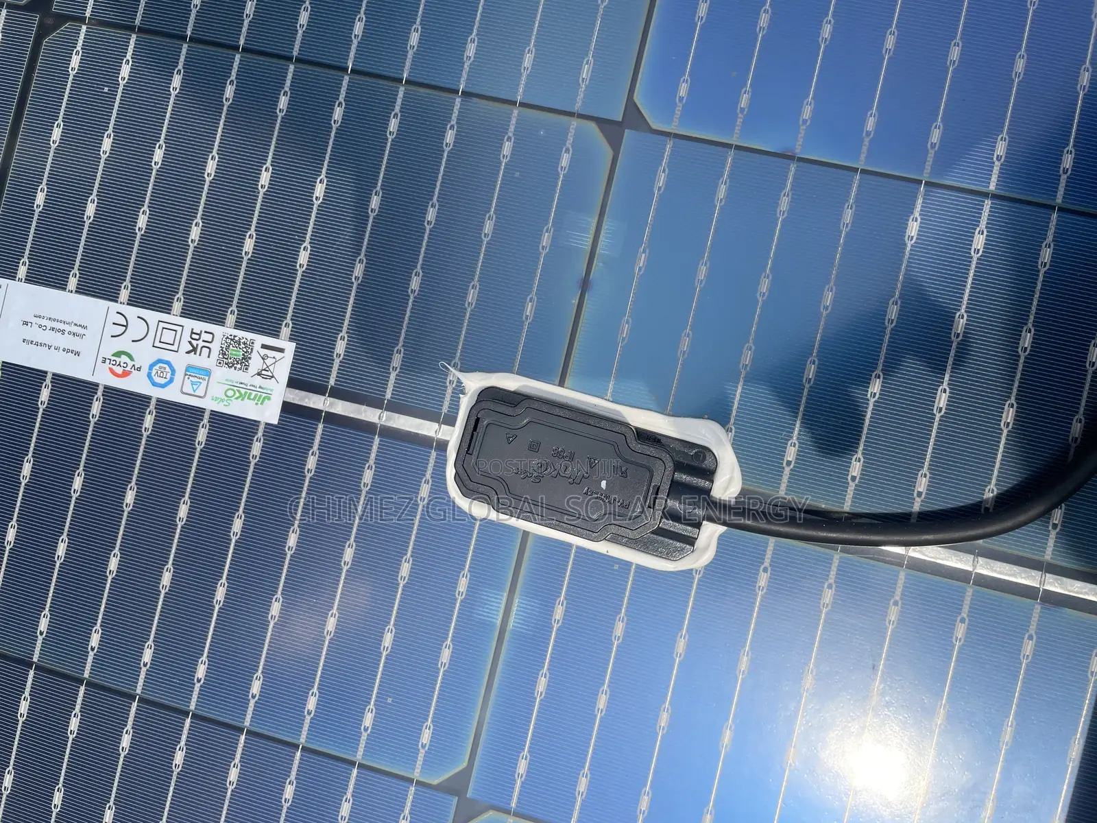 Bi-Facial 600 Watts Jinko Solar