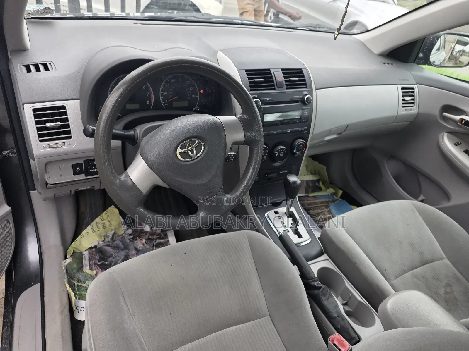 Toyota Corolla 2010 Gray