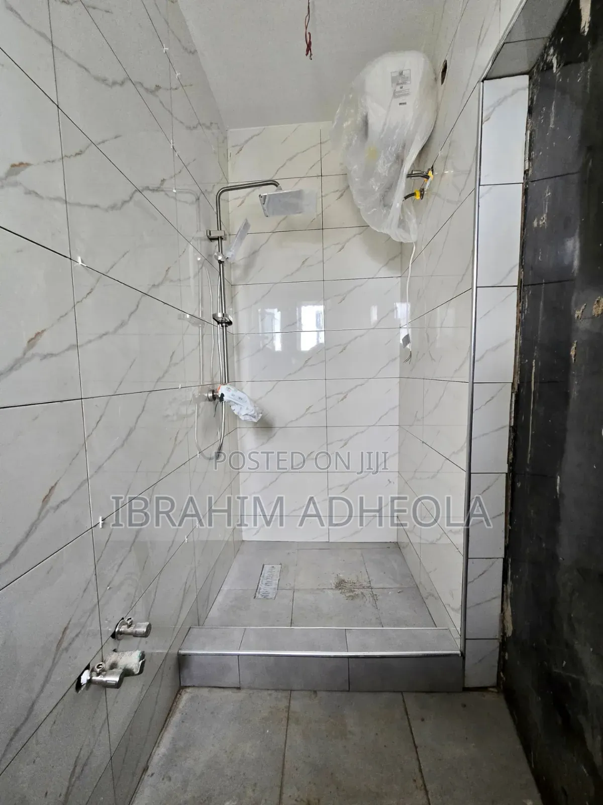 3bdrm Apartment in Soluyi for sale