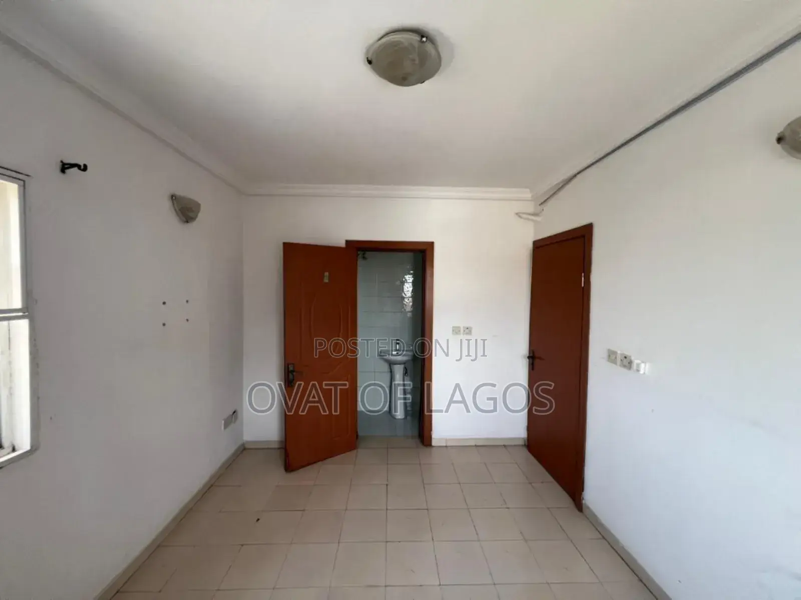 3bdrm Block of Flats in Oniru, Victoria Island for sale