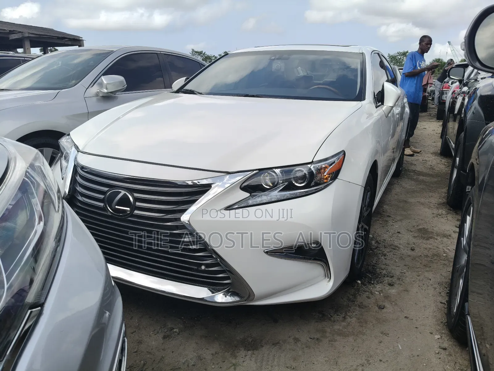 Lexus ES 350 FWD 2016 White