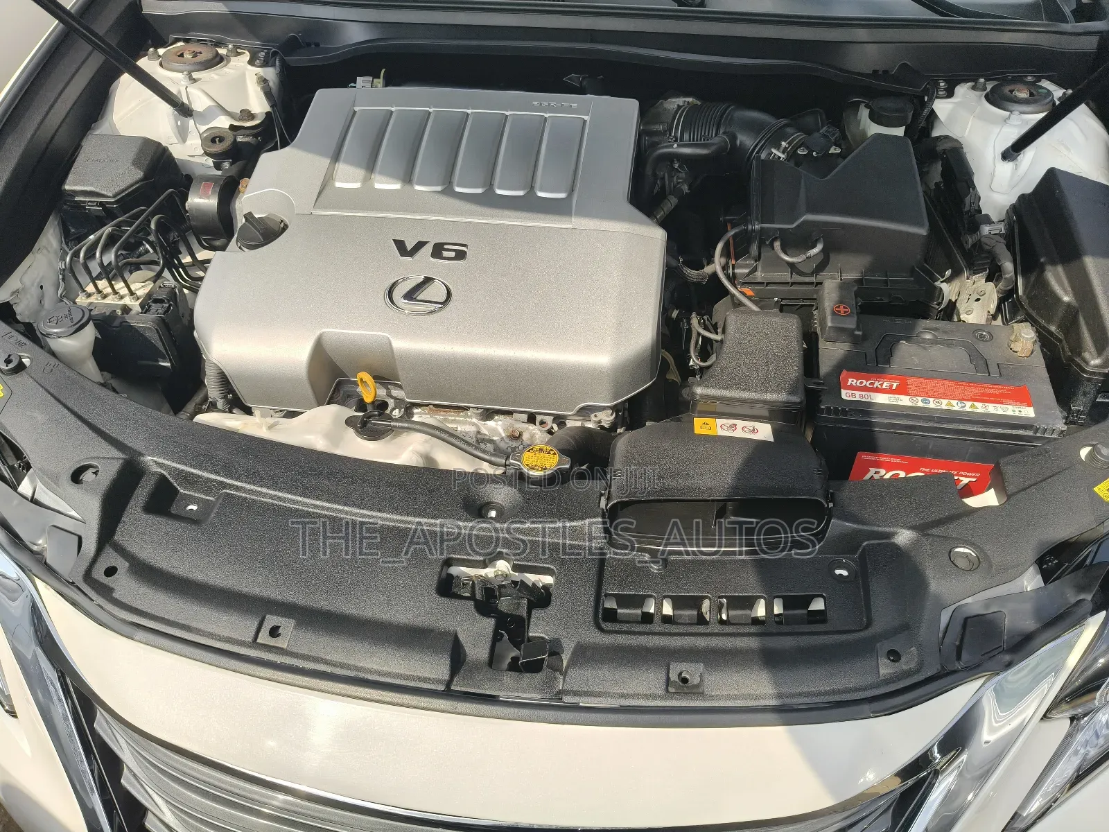 Lexus ES 350 FWD 2016 White
