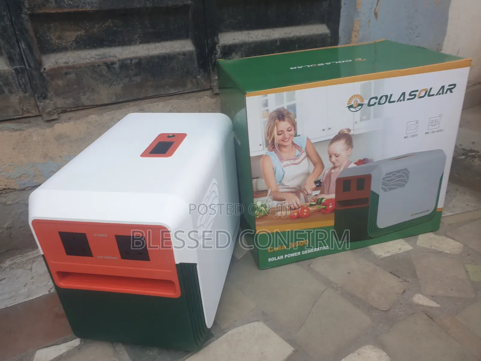 3.6kwh Powerful Solar Generator With 4 Solar Panels