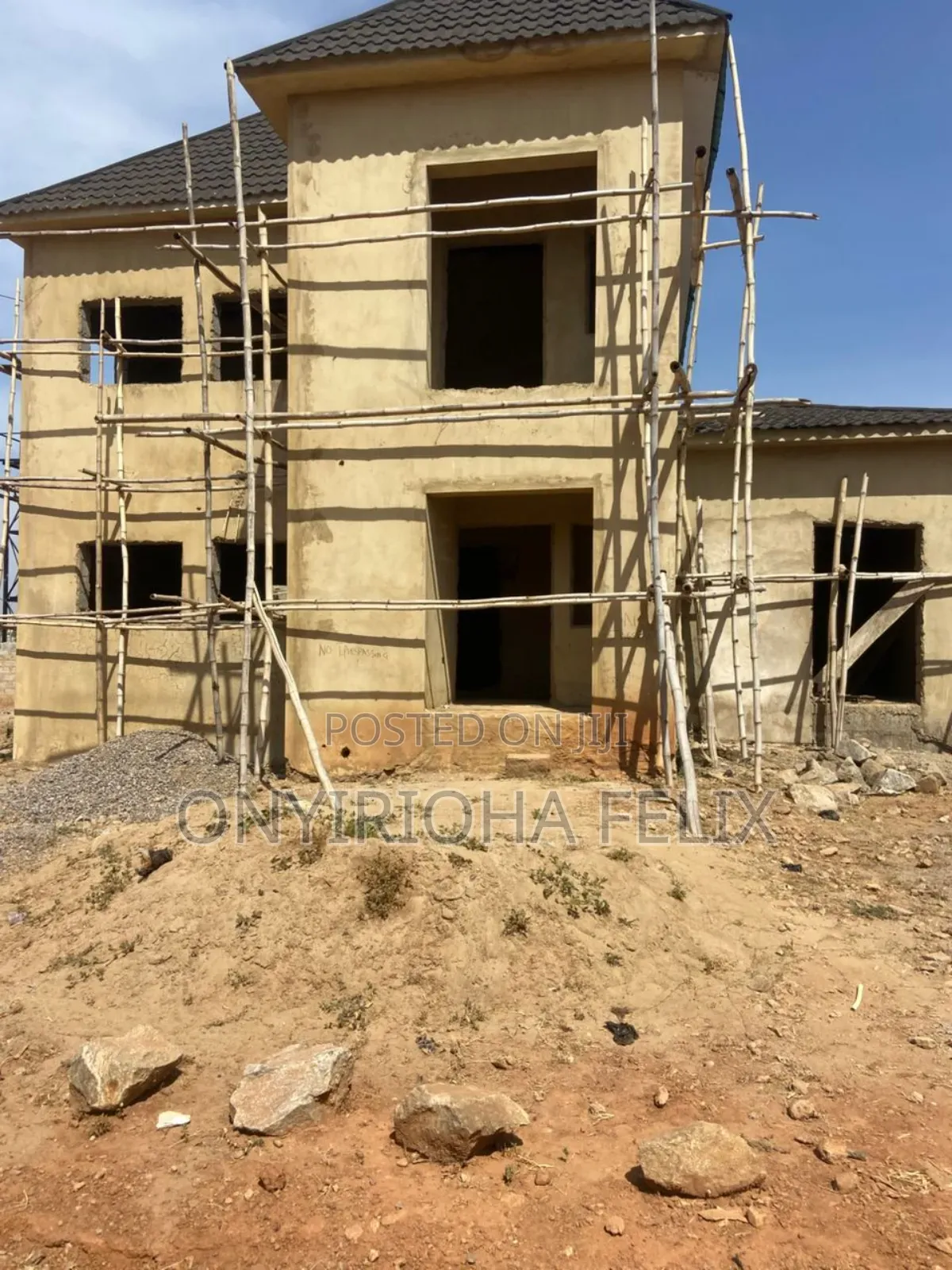 4bdrm Duplex in Apo By Chrisland for sale