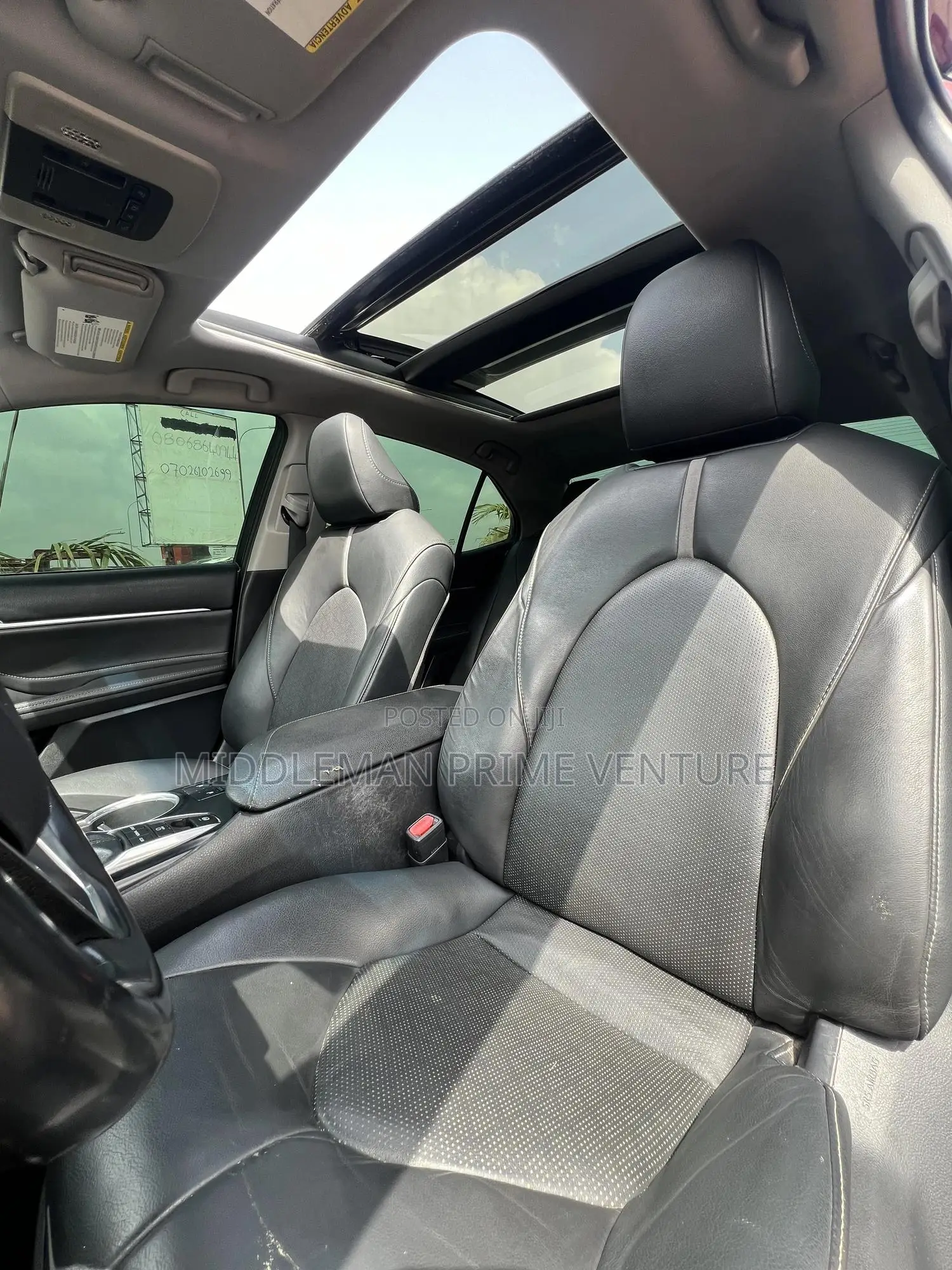 Toyota Camry XSE (2.5L 4cyl 8A) 2019 Red