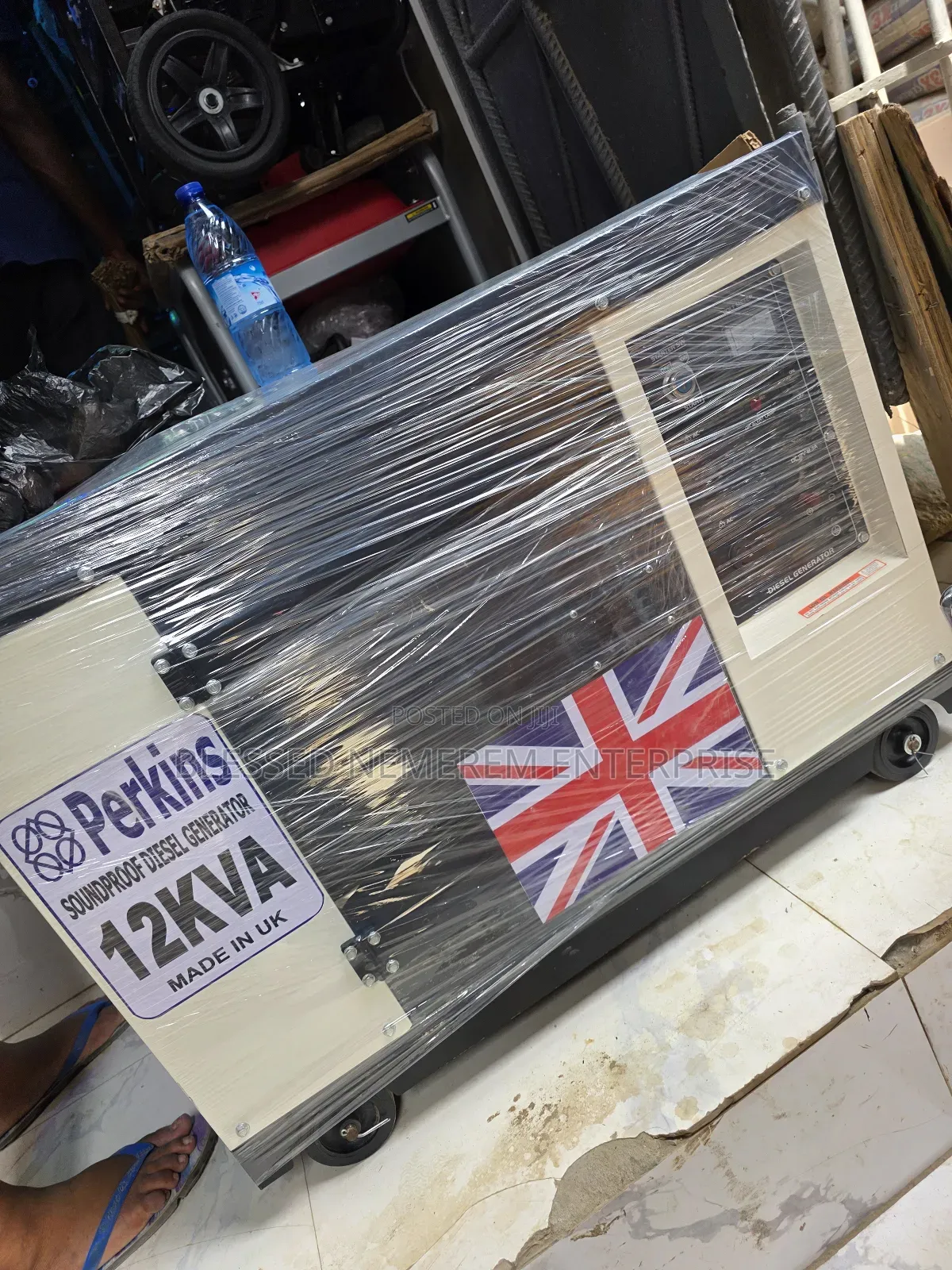 Heavy-Duty 12.5kva Perkins Diesel Soundproof Gen 1years Wty
