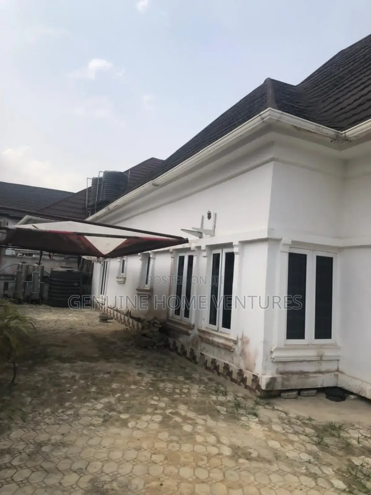 3bdrm Bungalow in Thomas Estate for sale