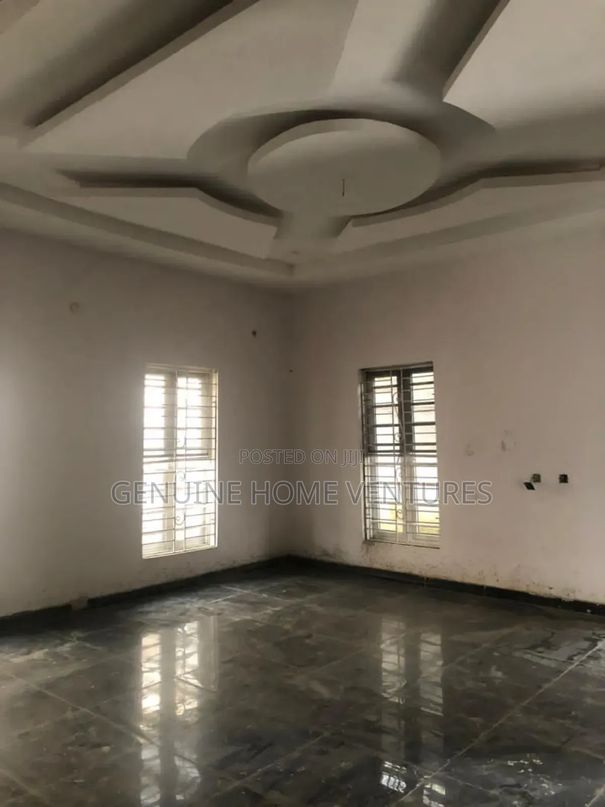 3bdrm Bungalow in Thomas Estate for sale