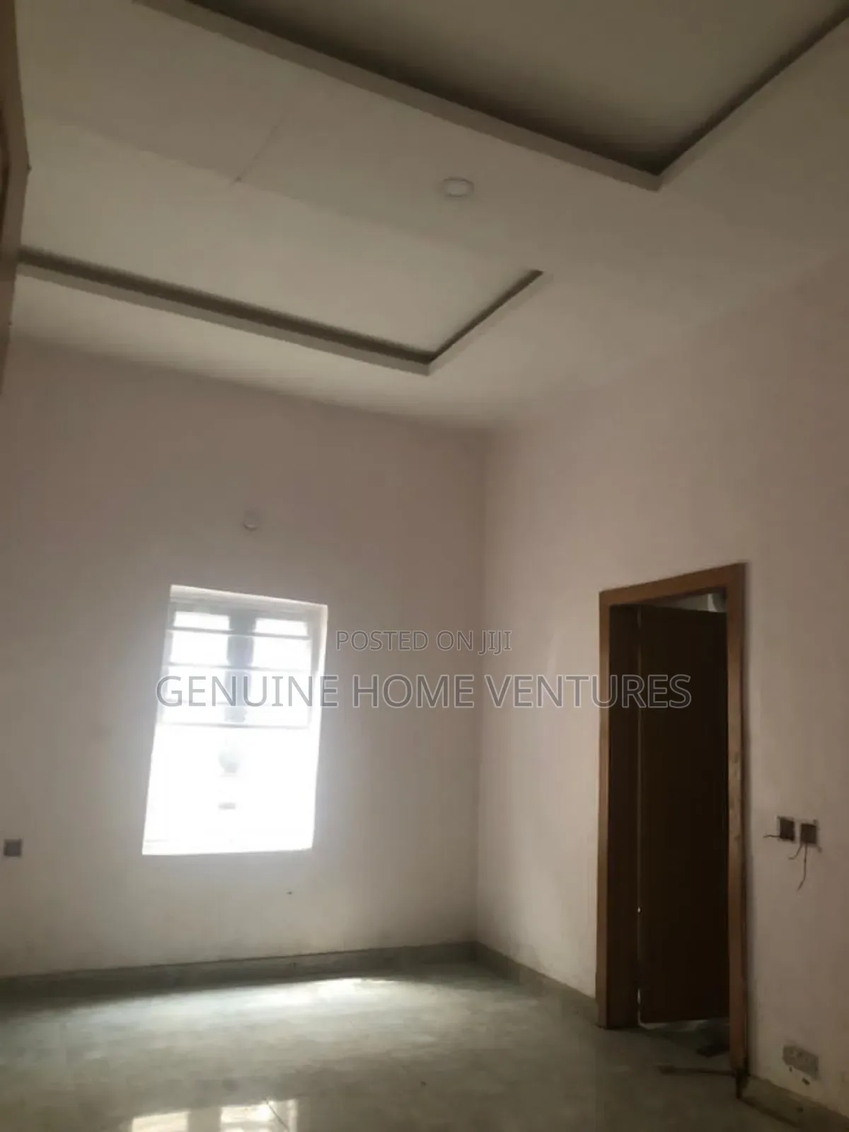 3bdrm Bungalow in Thomas Estate for sale