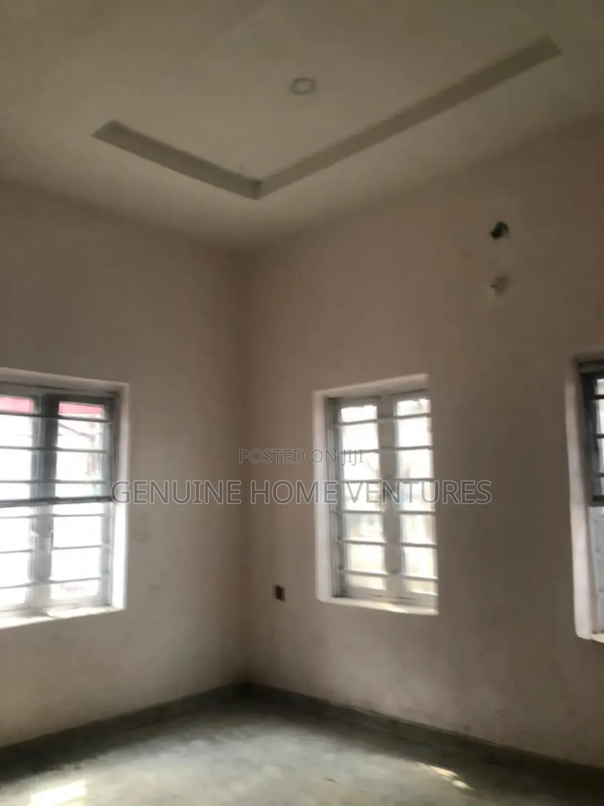 3bdrm Bungalow in Thomas Estate for sale