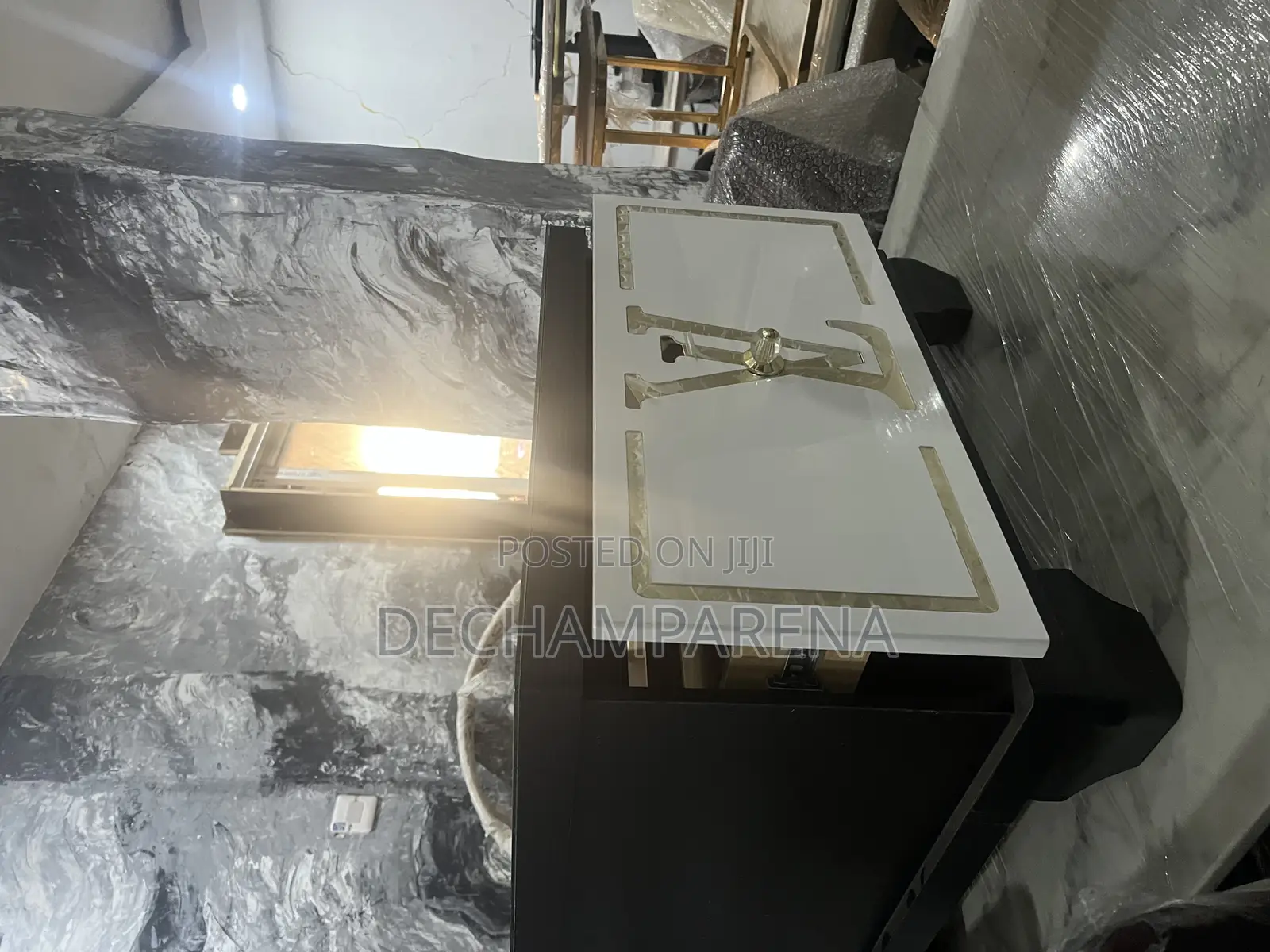 Space Saving Center Table