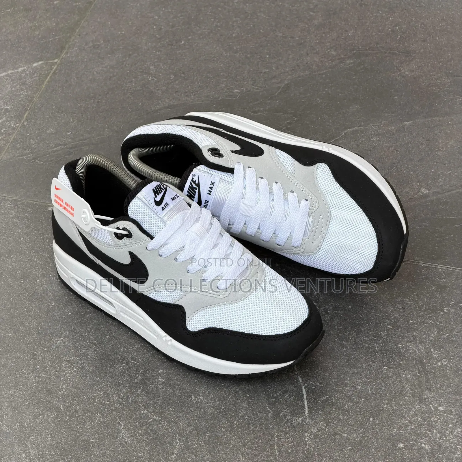 New Balance 327 Sneakers Now Available in Store 
Size : 39 - 45