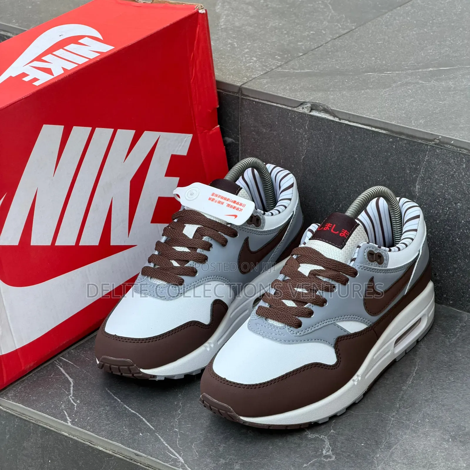 New Balance 327 Sneakers Now Available in Store 
Size : 39 - 45