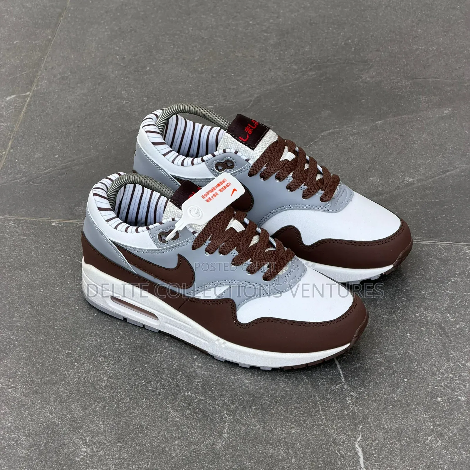 New Balance 327 Sneakers Now Available in Store 
Size : 39 - 45