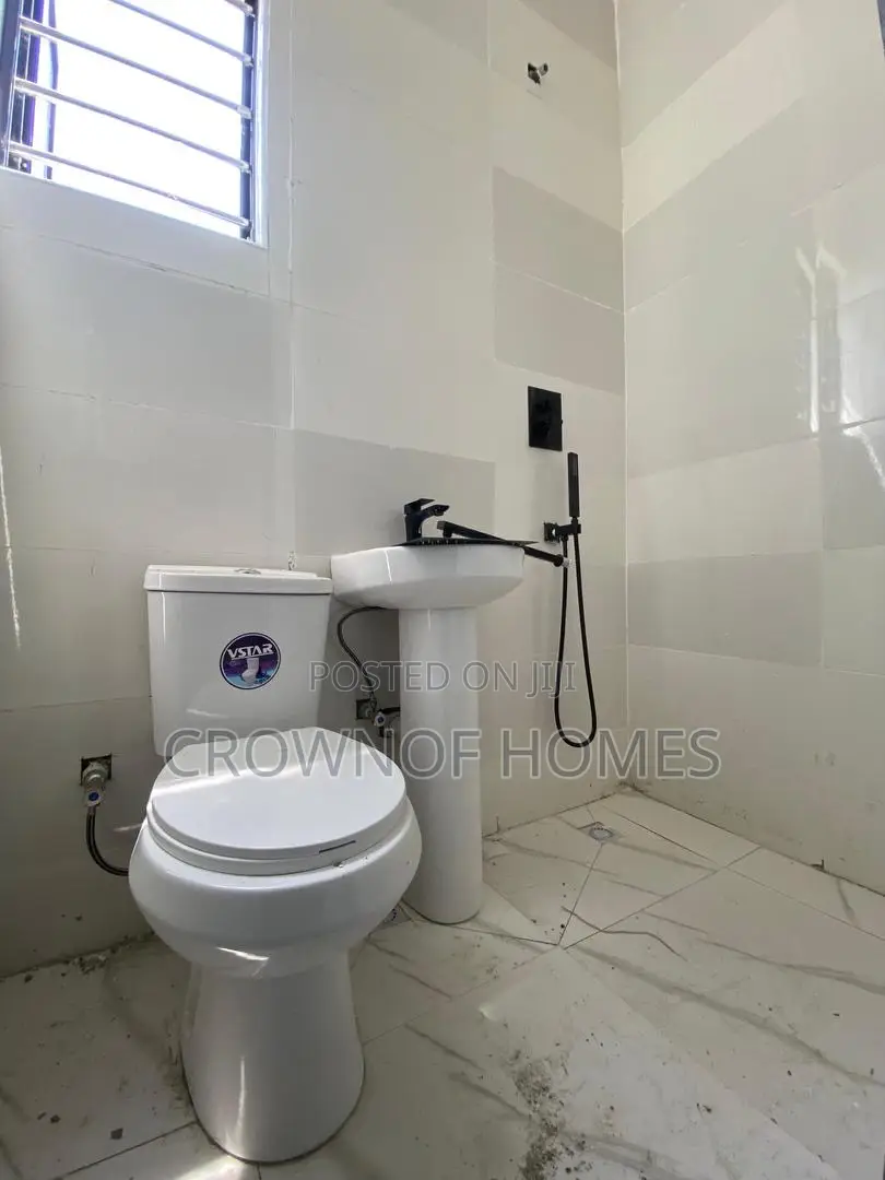 3bdrm Duplex in Abraham Adesanya Estate for sale