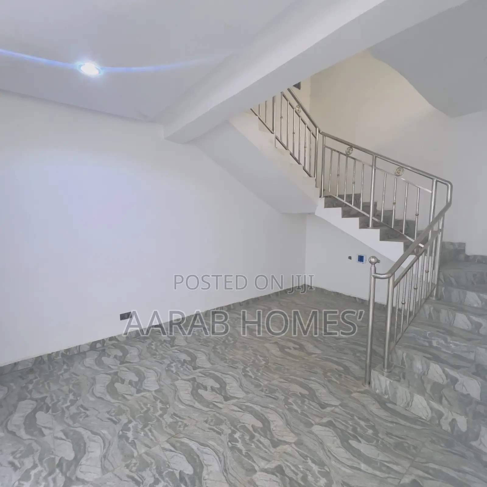4bdrm Townhouse / Terrace in Gwarinpa for rent