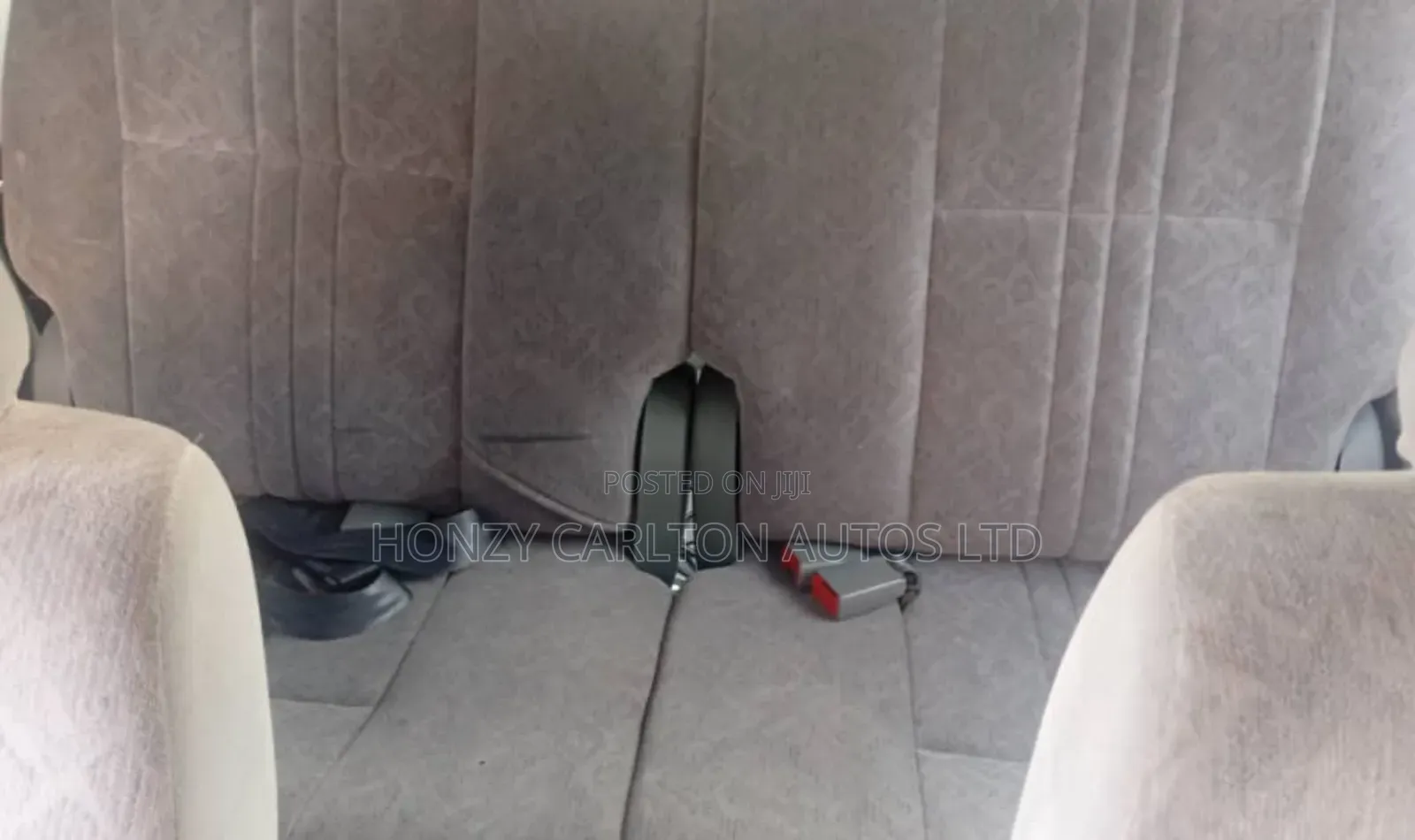 Toyota Sienna LE & 1 hatch 2000 Green