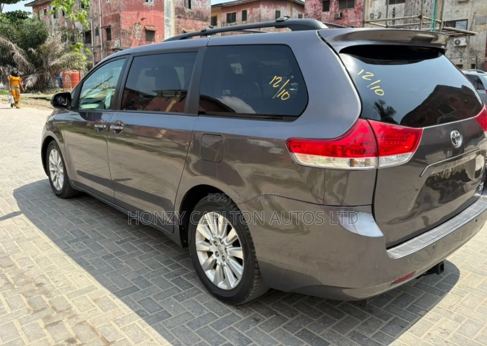 Toyota Sienna 2014 Gray