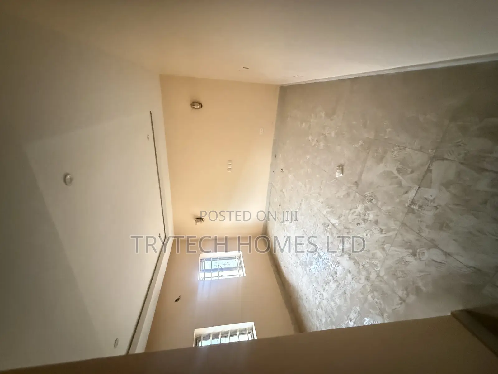 4bdrm Townhouse/Terrace in Katampe for sale