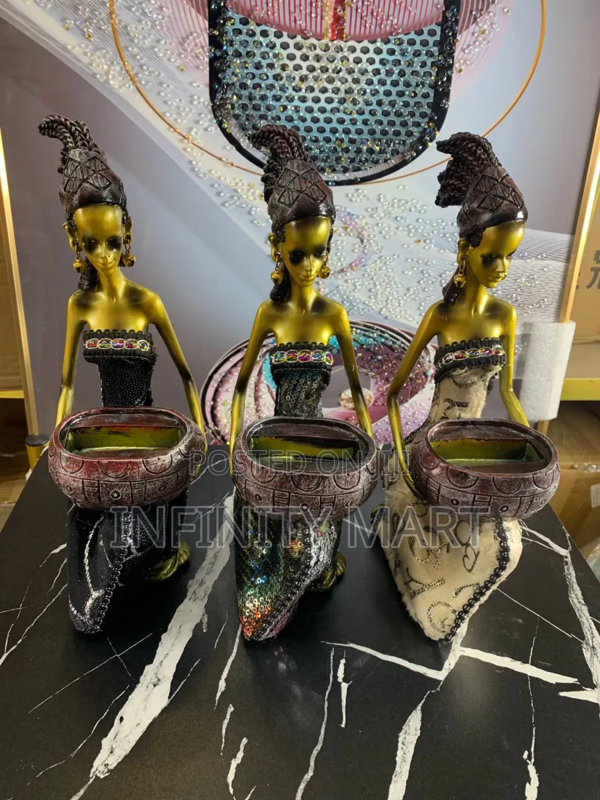 Trendy African Woman Sculpture