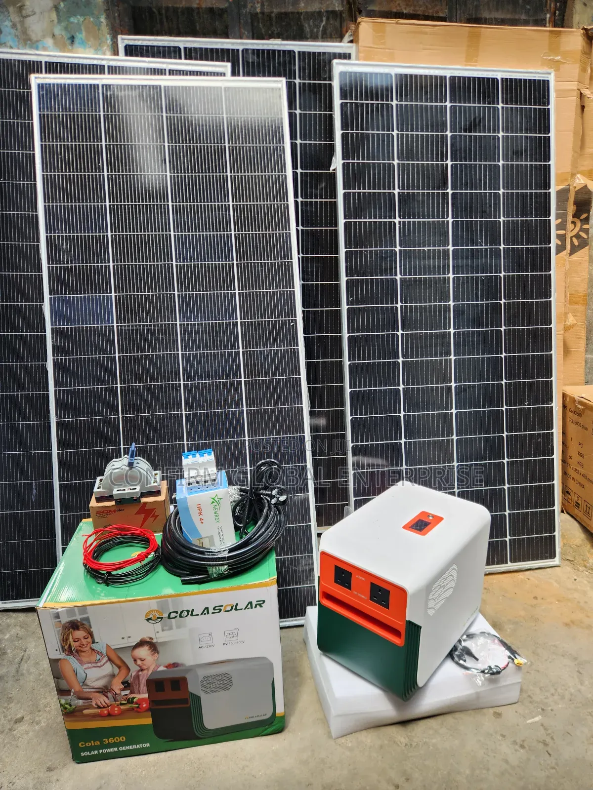 Colar Solar Generator With 3.6kwh Lithium Battery and 4 Solar Panels