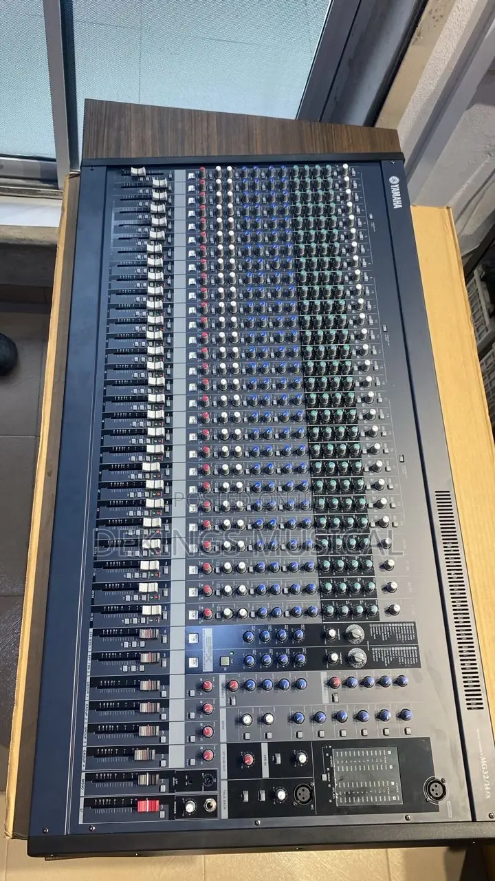 Yamaha Mixing Console Mg32/14fx 32 Channels Mixer