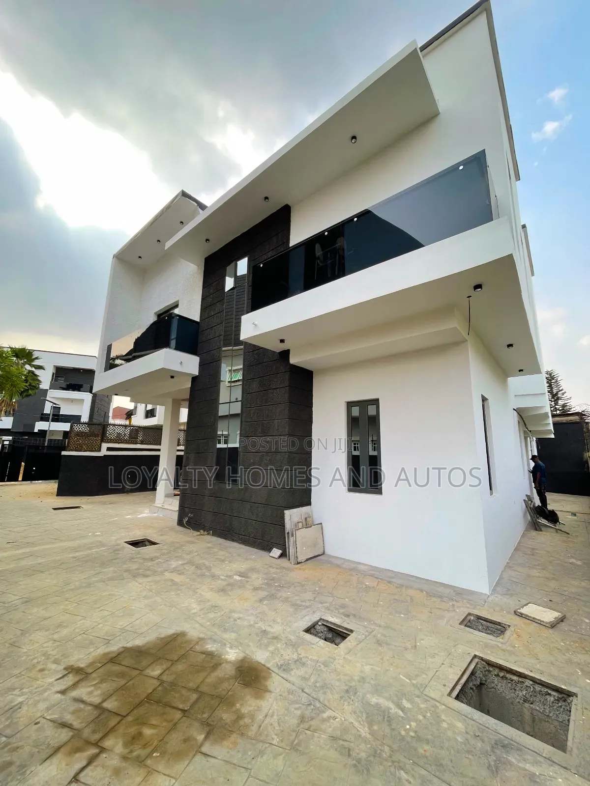 4bdrm Duplex in Omole Phase 1 for sale