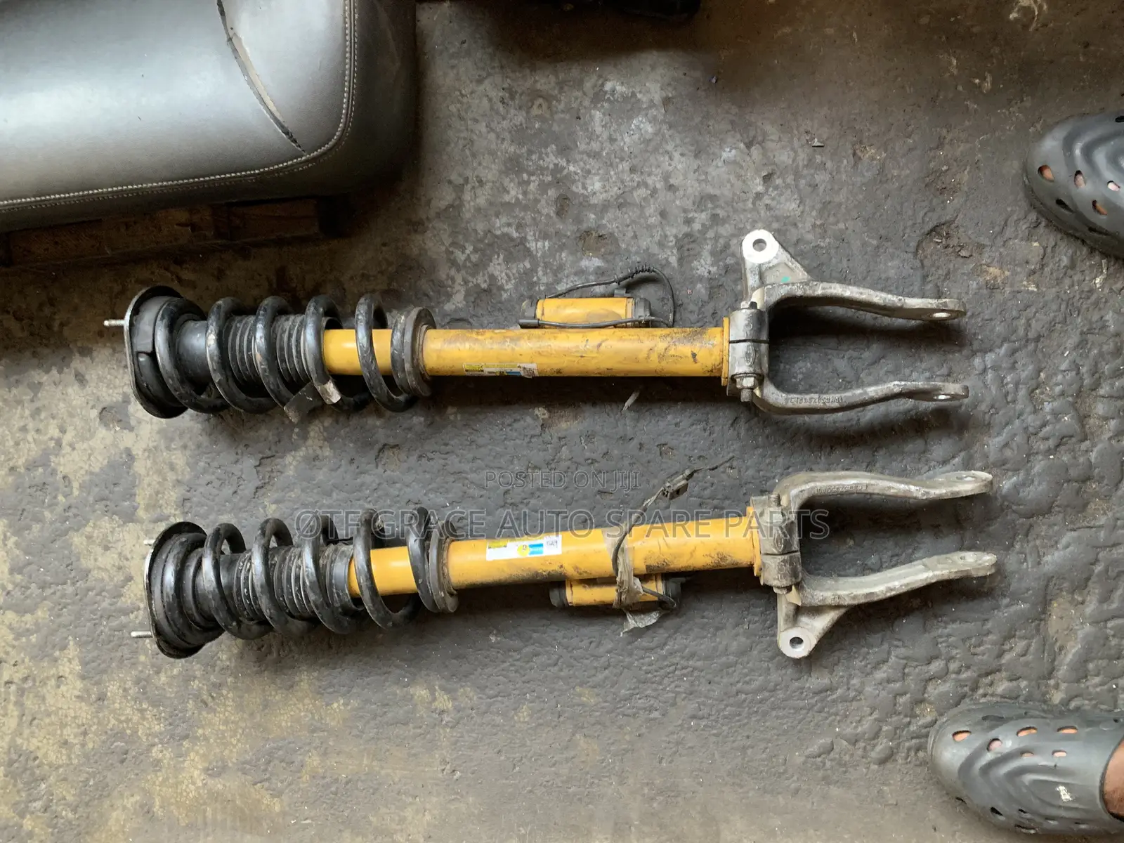 Front Shock Dodge Durango