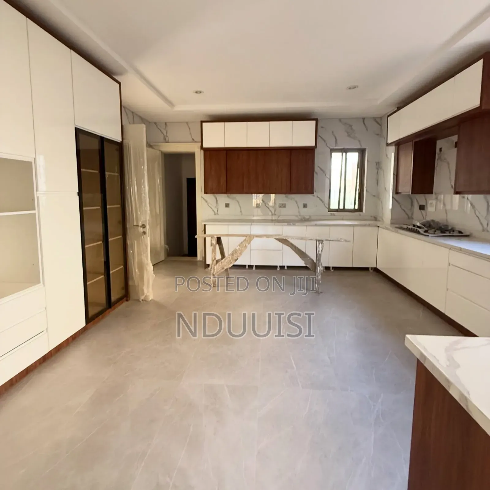 4bdrm Duplex in Maitama for sale