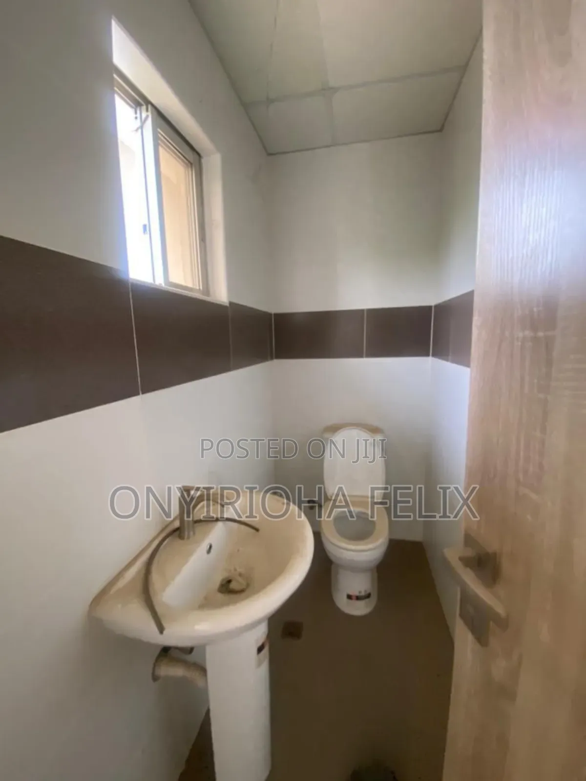 12bdrm Duplex in Maitama for rent