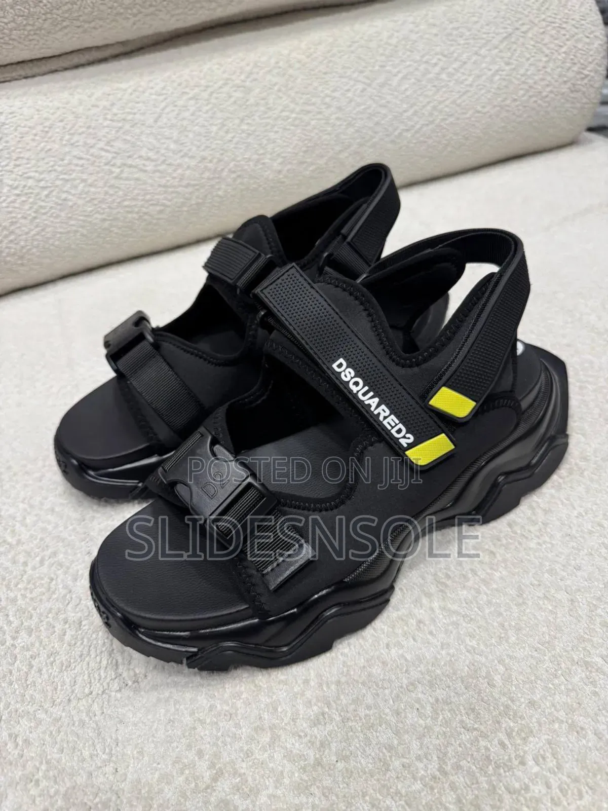 Dsquared2 ‘Wave’ Sandals – Stylish Designer Footwear