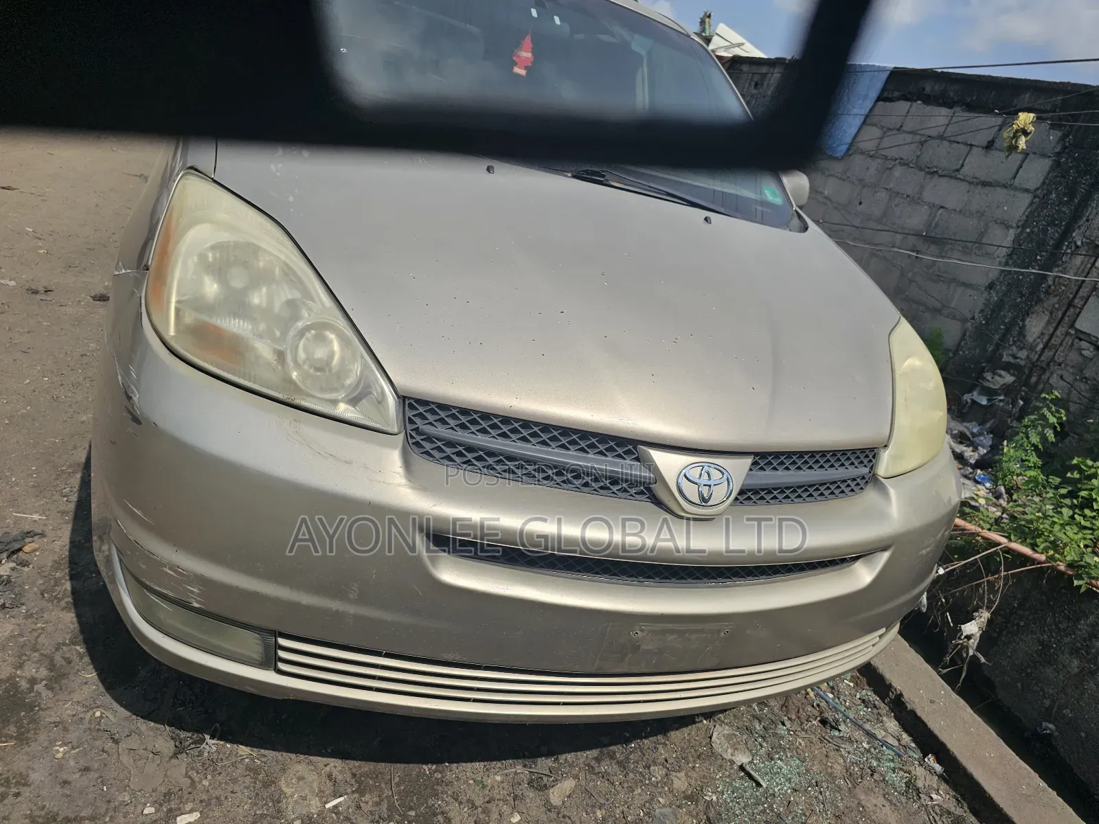 Toyota Sienna XLE AWD (3.3L V6 5A) 2004 Gold