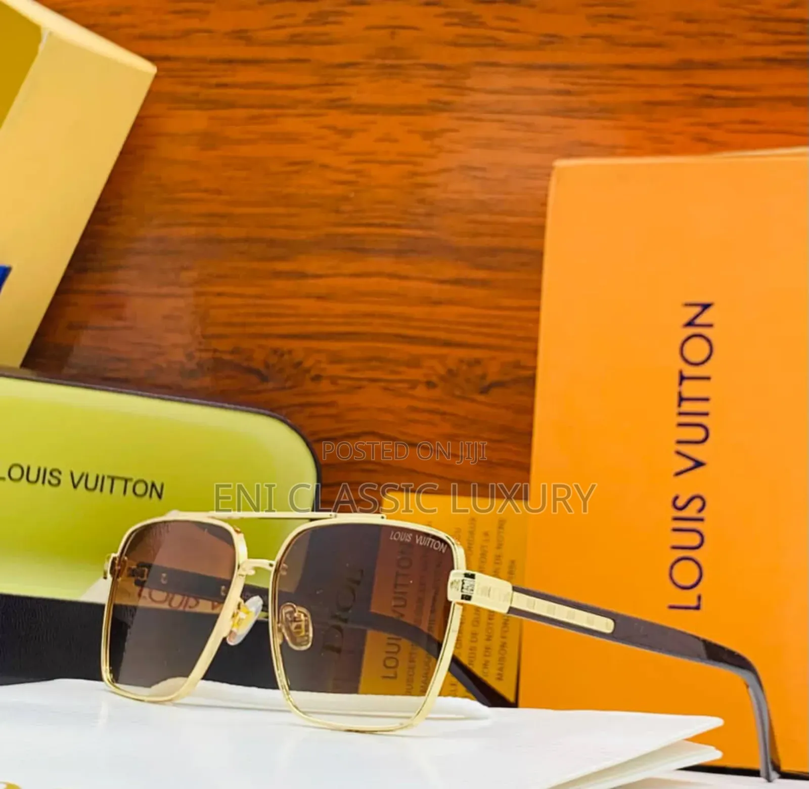 Best Quality Luxury Eyewear Collection Louis Vuitton Well Banded