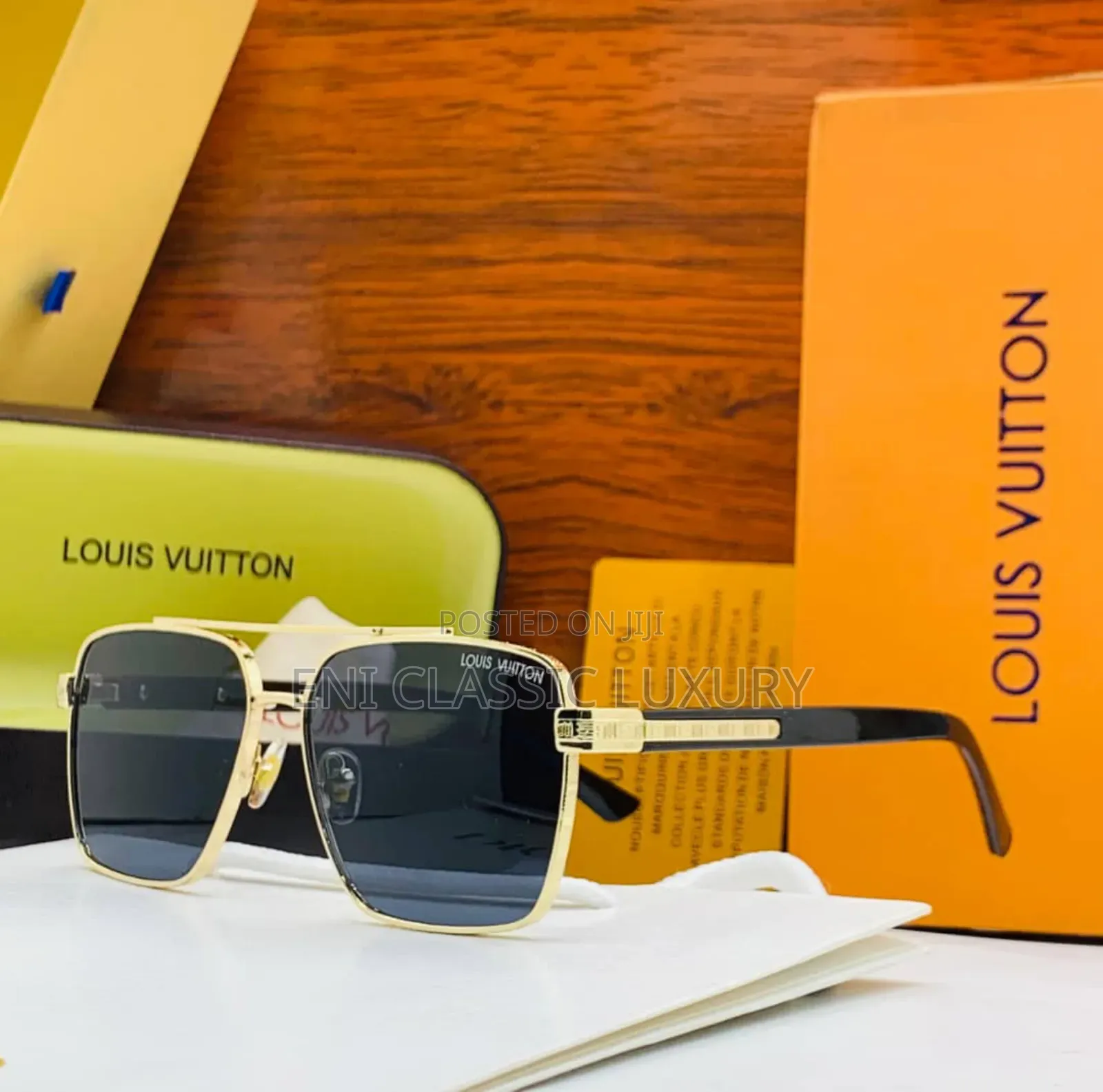 Best Quality Luxury Eyewear Collection Louis Vuitton Well Banded