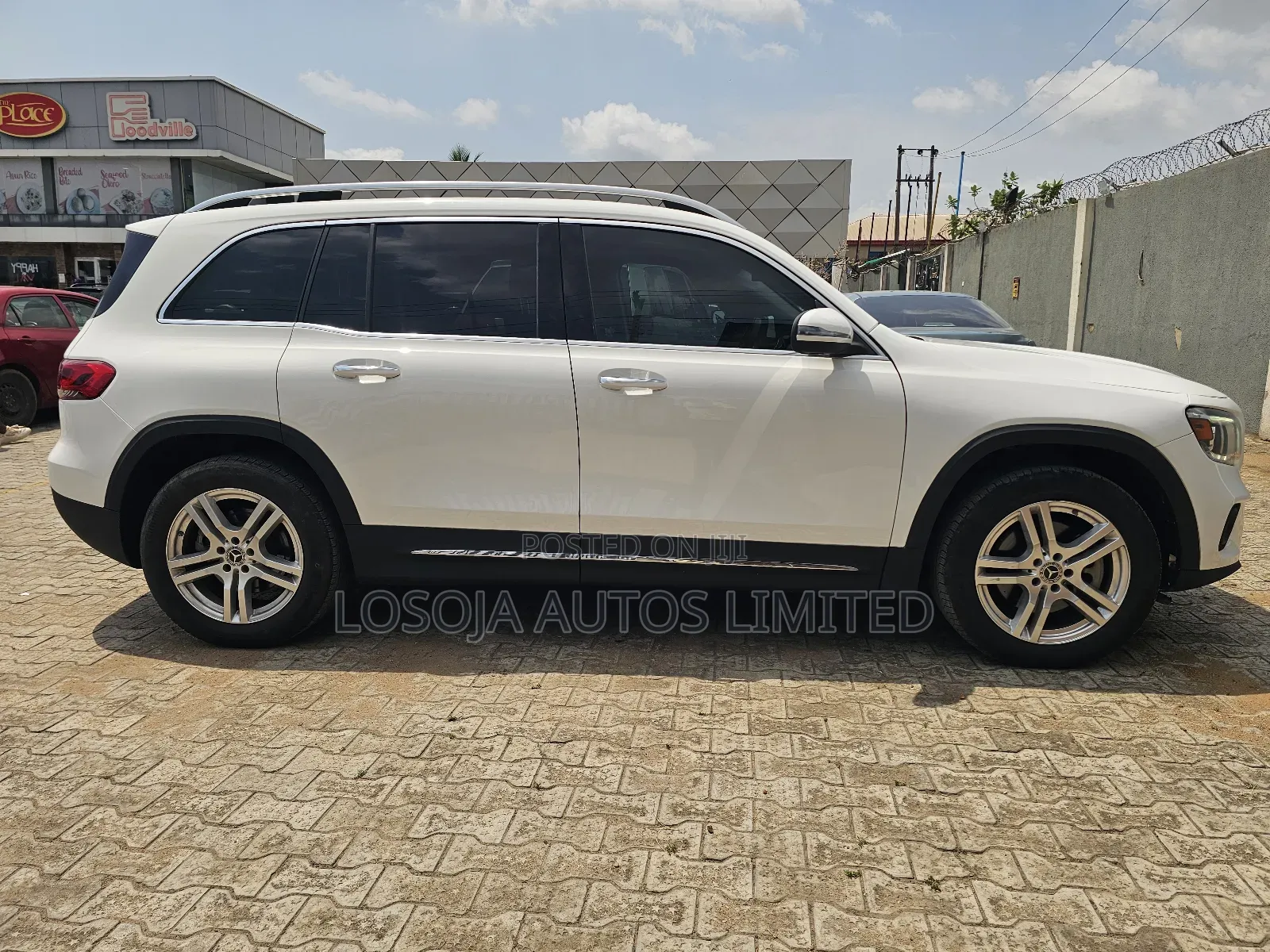 Mercedes-Benz GLB-Class GLB 250 4MATIC 2019 White