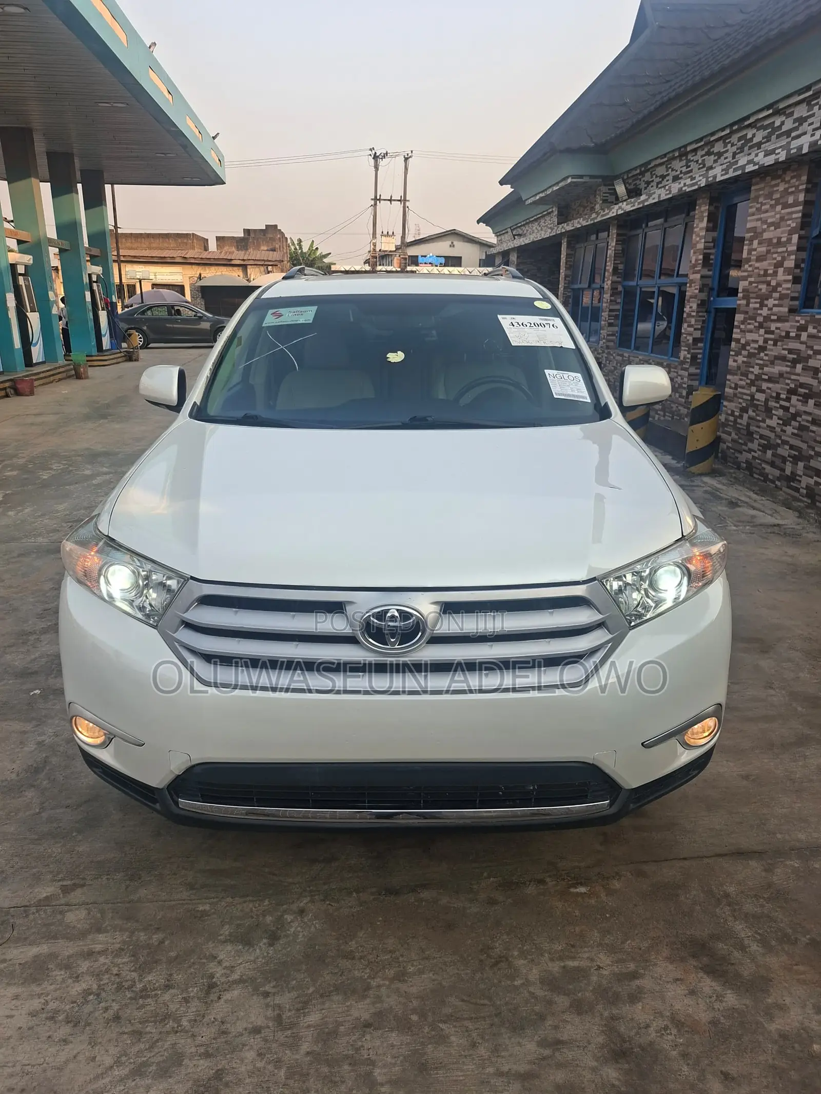 Toyota Highlander Limited 3.5l 4WD 2013 White