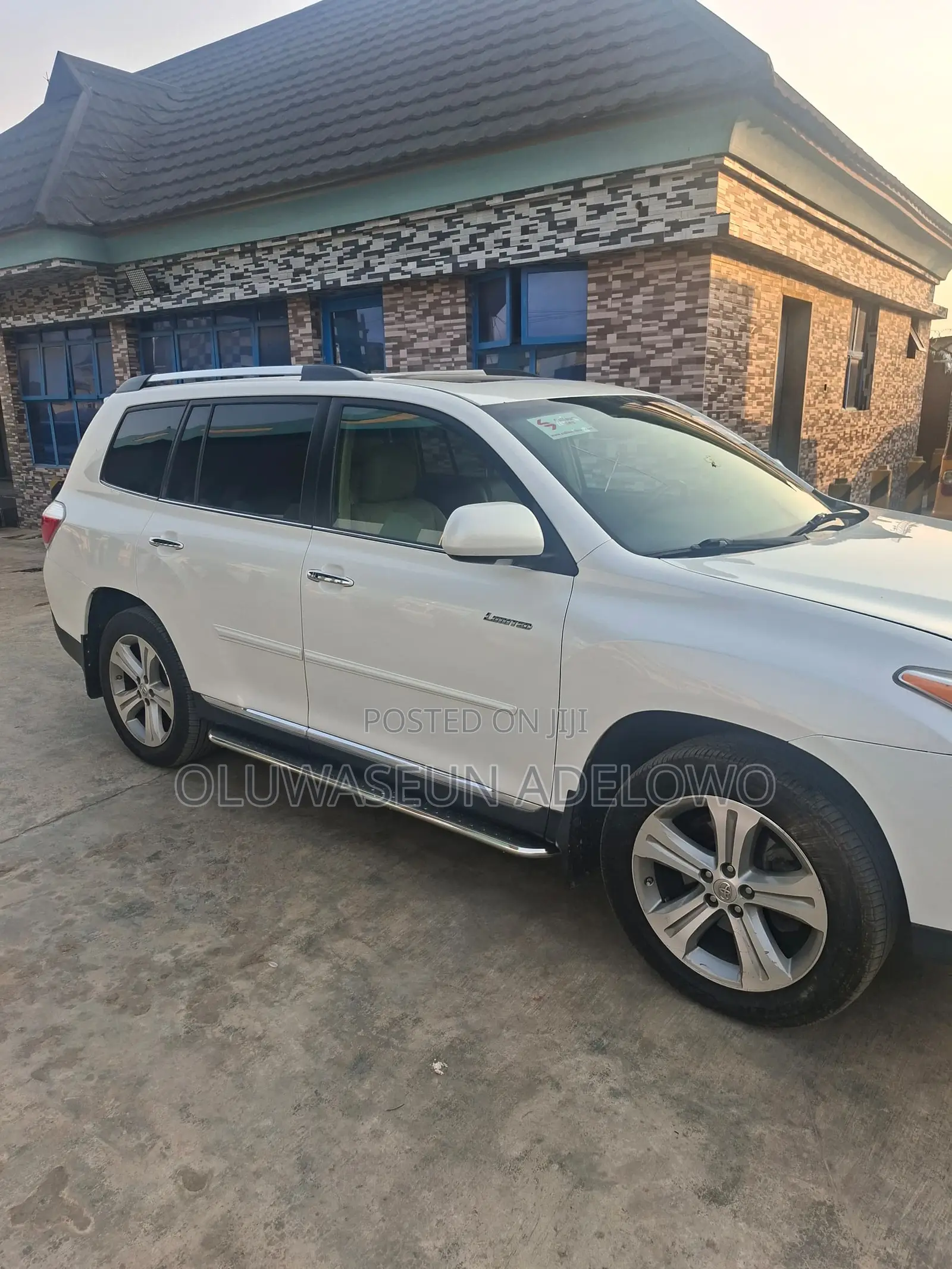 Toyota Highlander Limited 3.5l 4WD 2013 White
