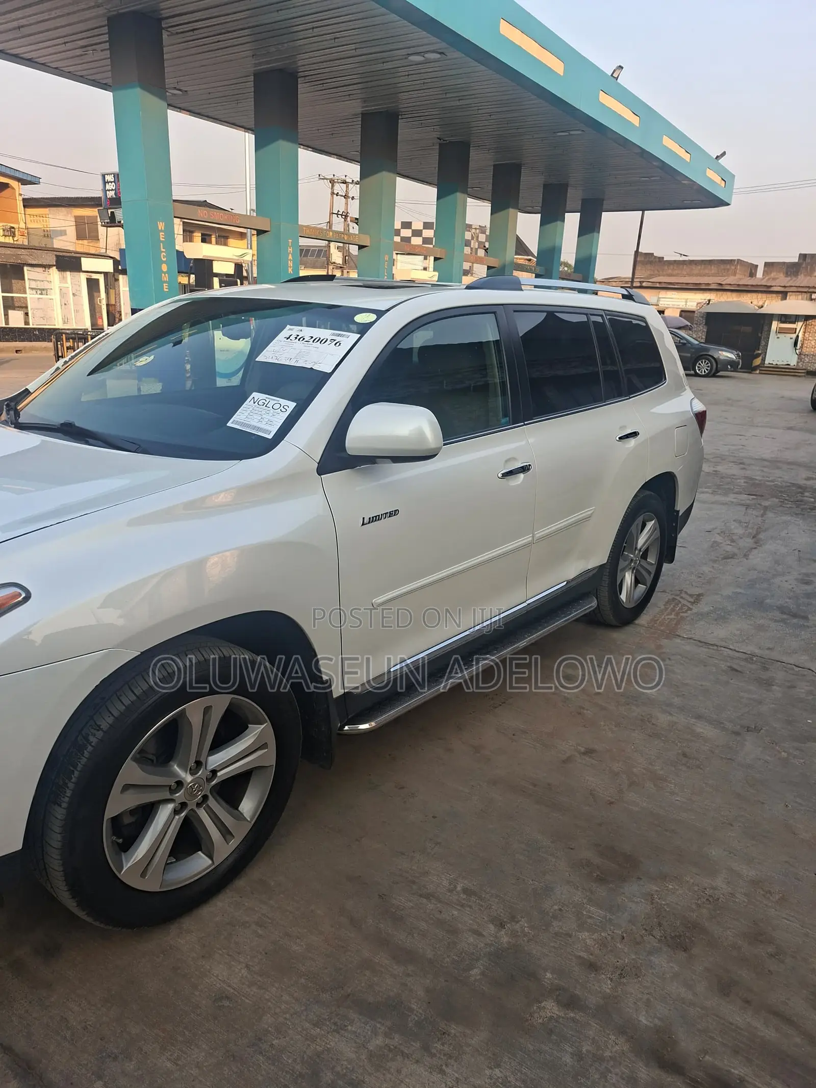 Toyota Highlander Limited 3.5l 4WD 2013 White