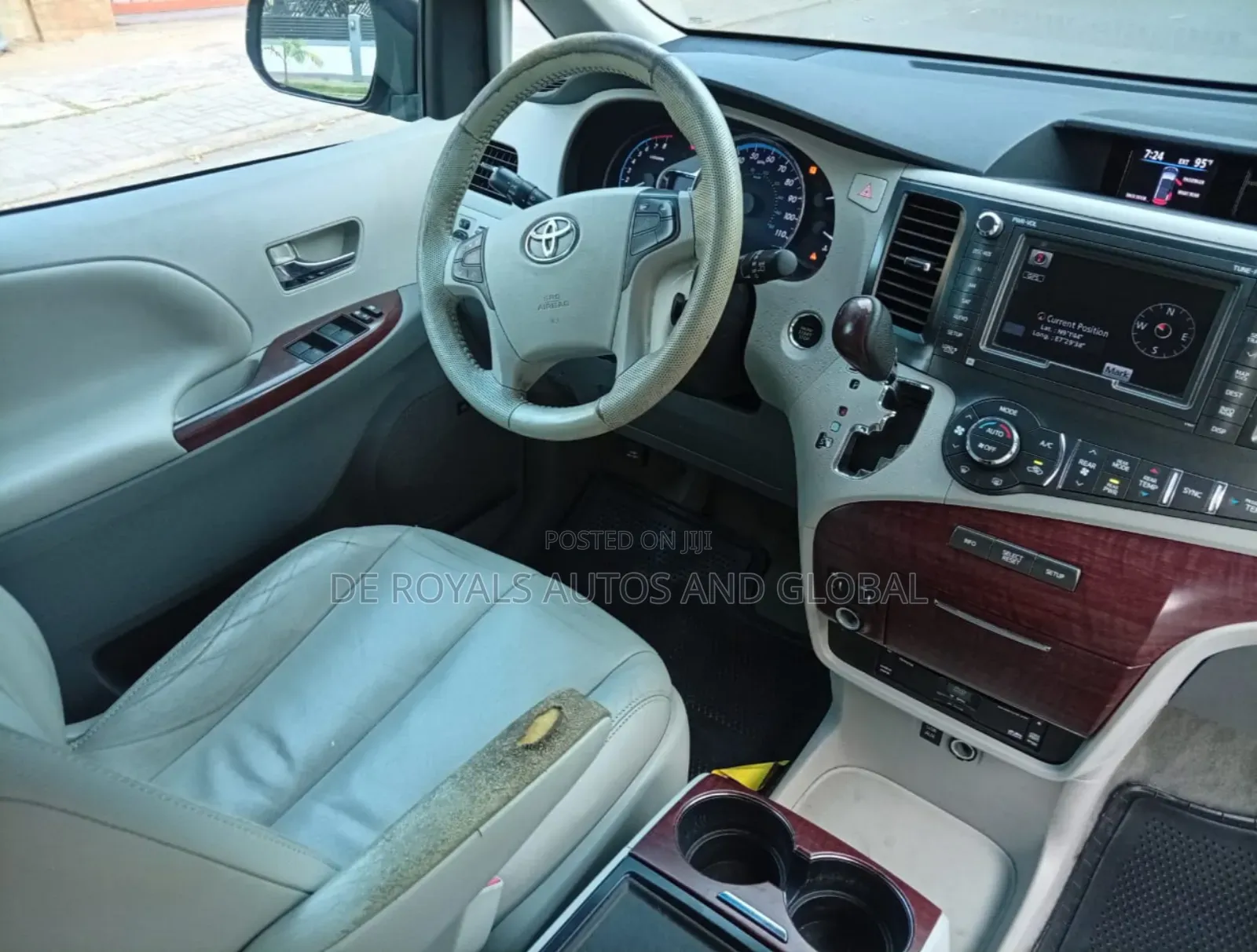 Toyota Sienna 2014 Silver