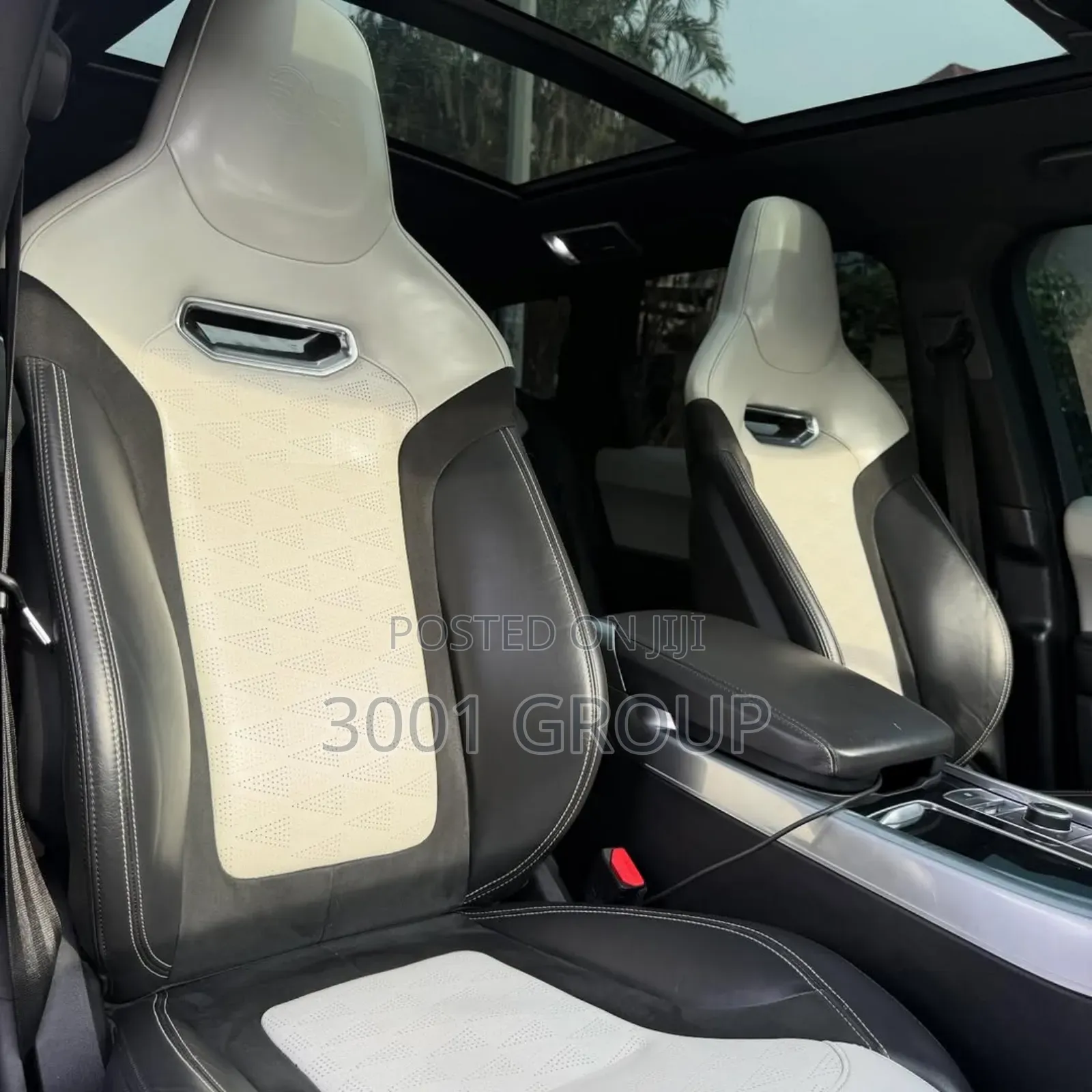 Land Rover Range Rover Sport SVR 4x4 2020 Blue