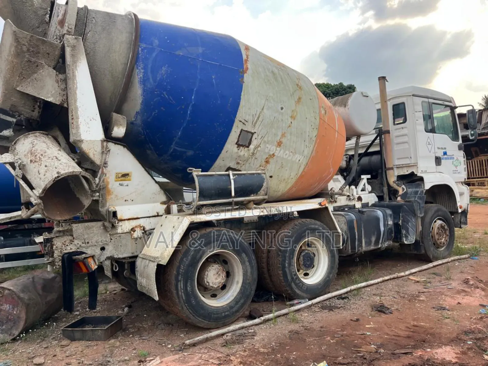 13 Tons Man Diesel Tga Mobile Concrete Mixer - Foreign Use