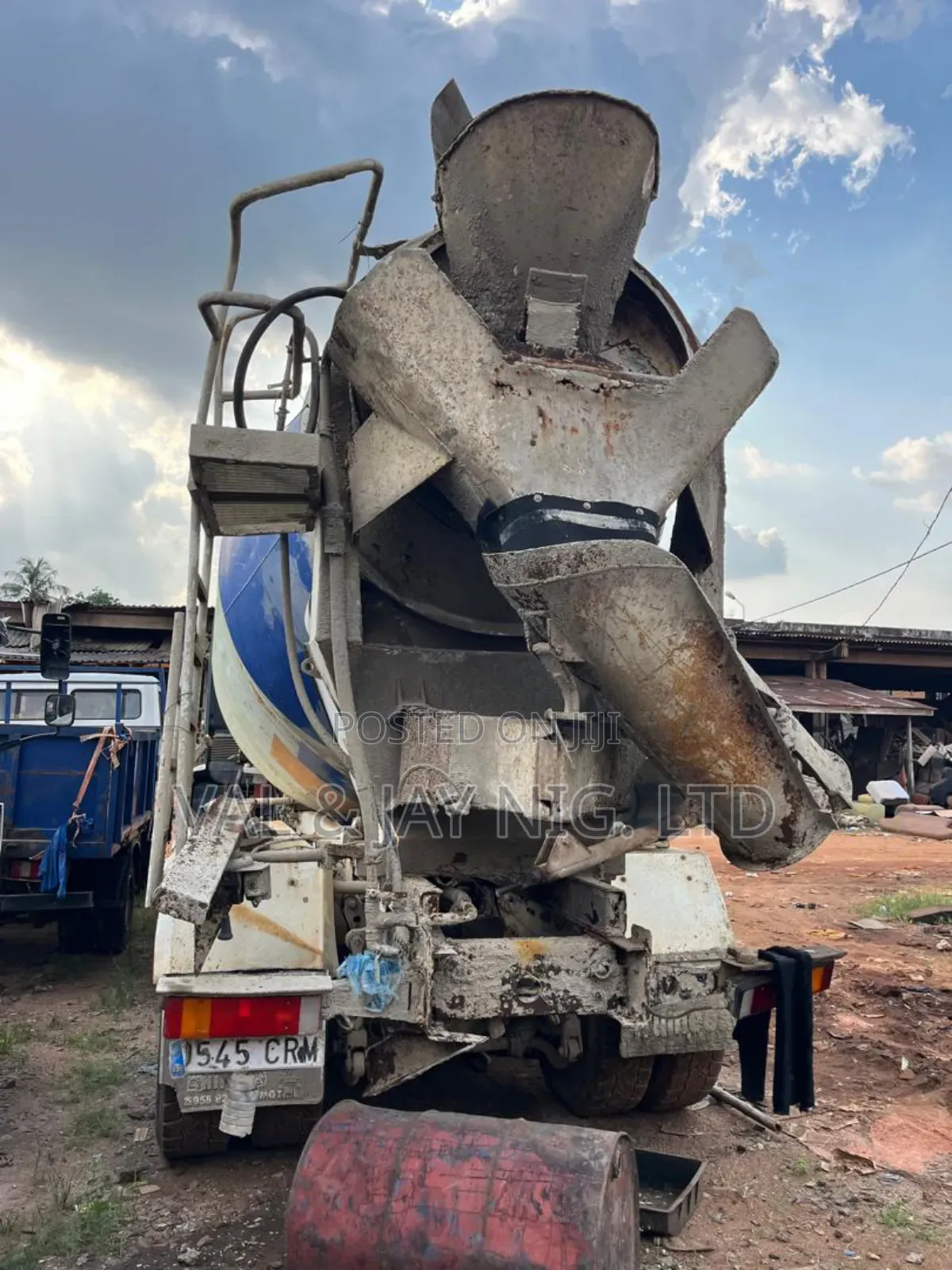 13 Tons Man Diesel Tga Mobile Concrete Mixer - Foreign Use