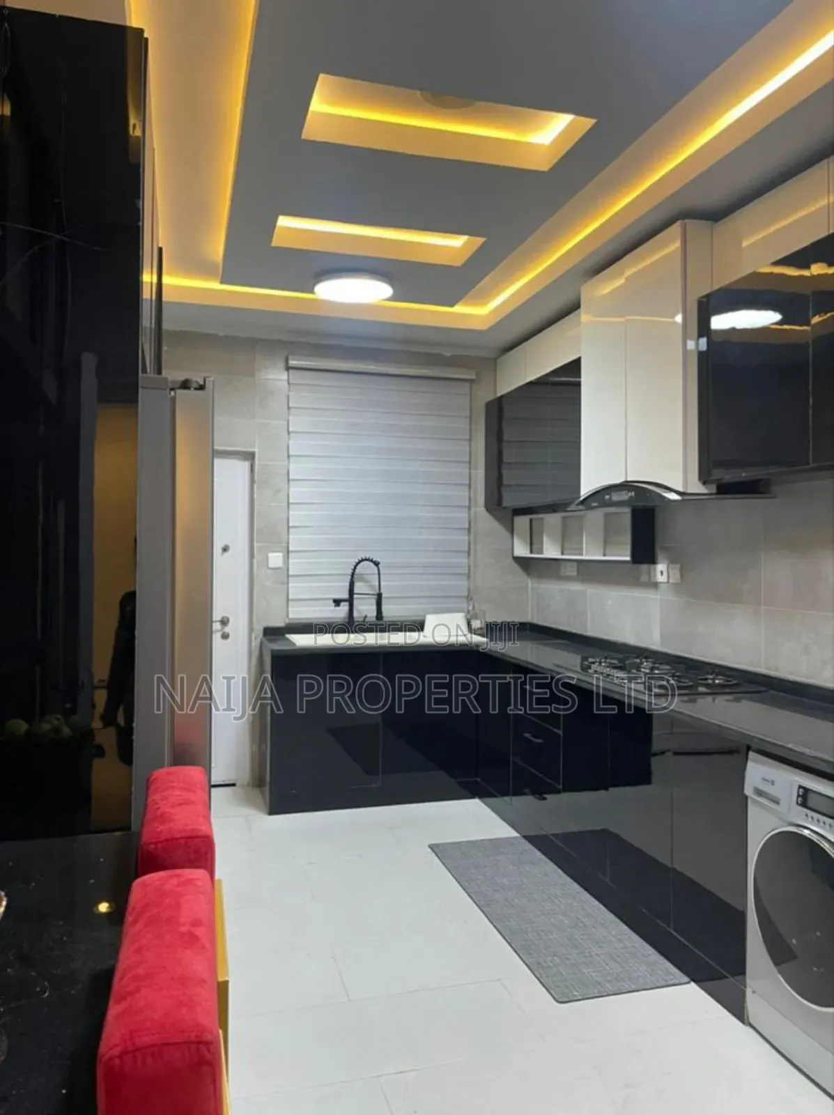 5bdrm Duplex in Osapa London, Lekki for sale