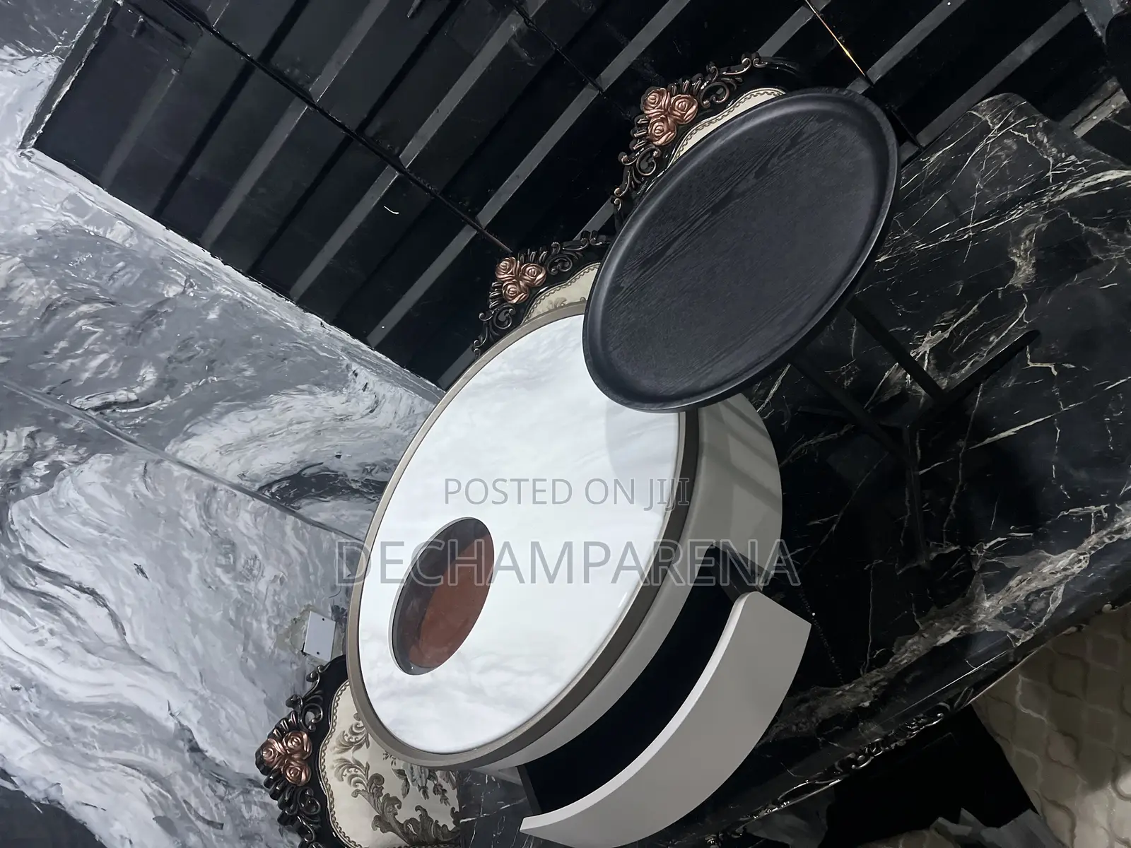 Rotating Top Center Table