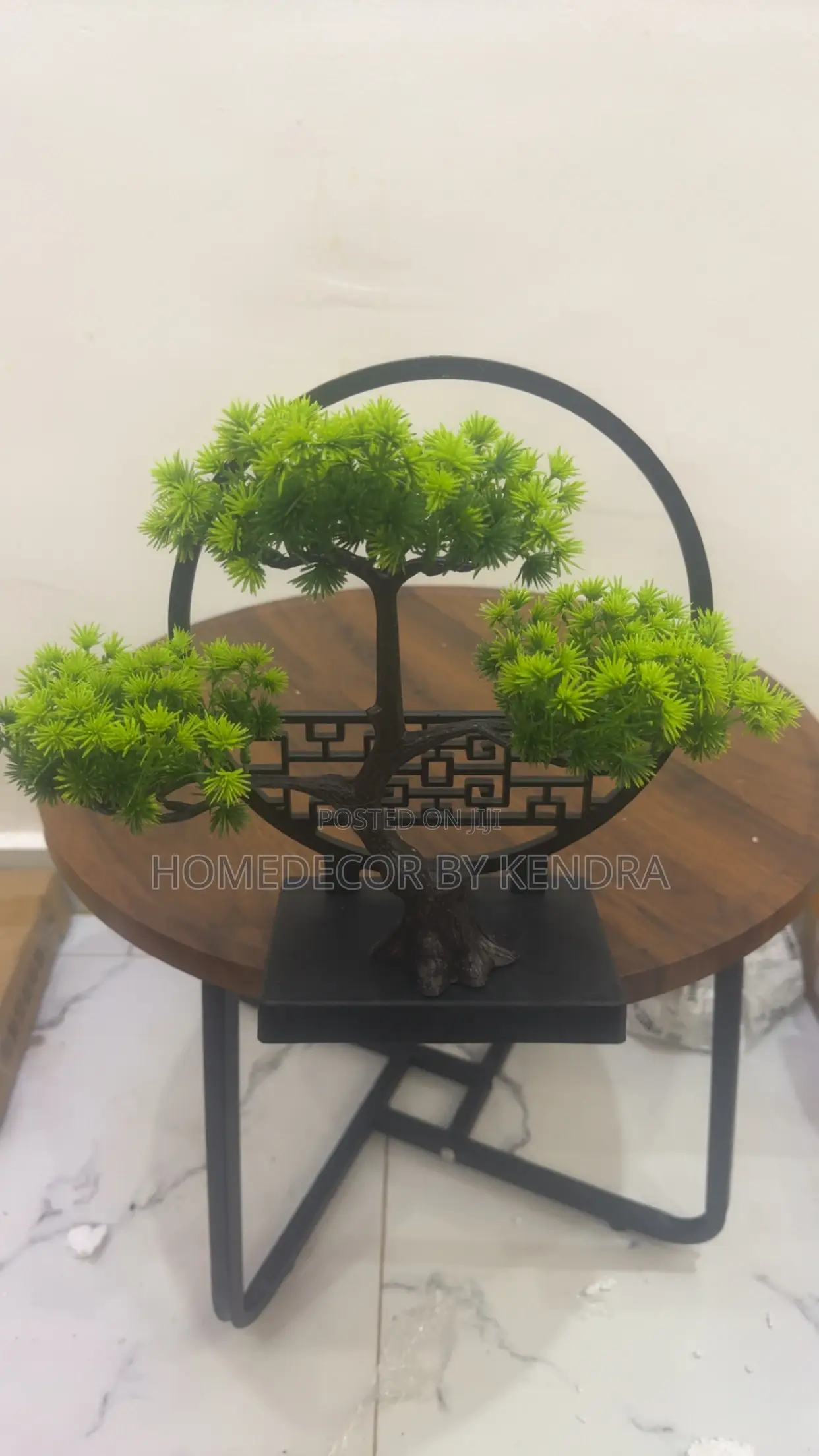 Simulated Welcoming Pine Tree