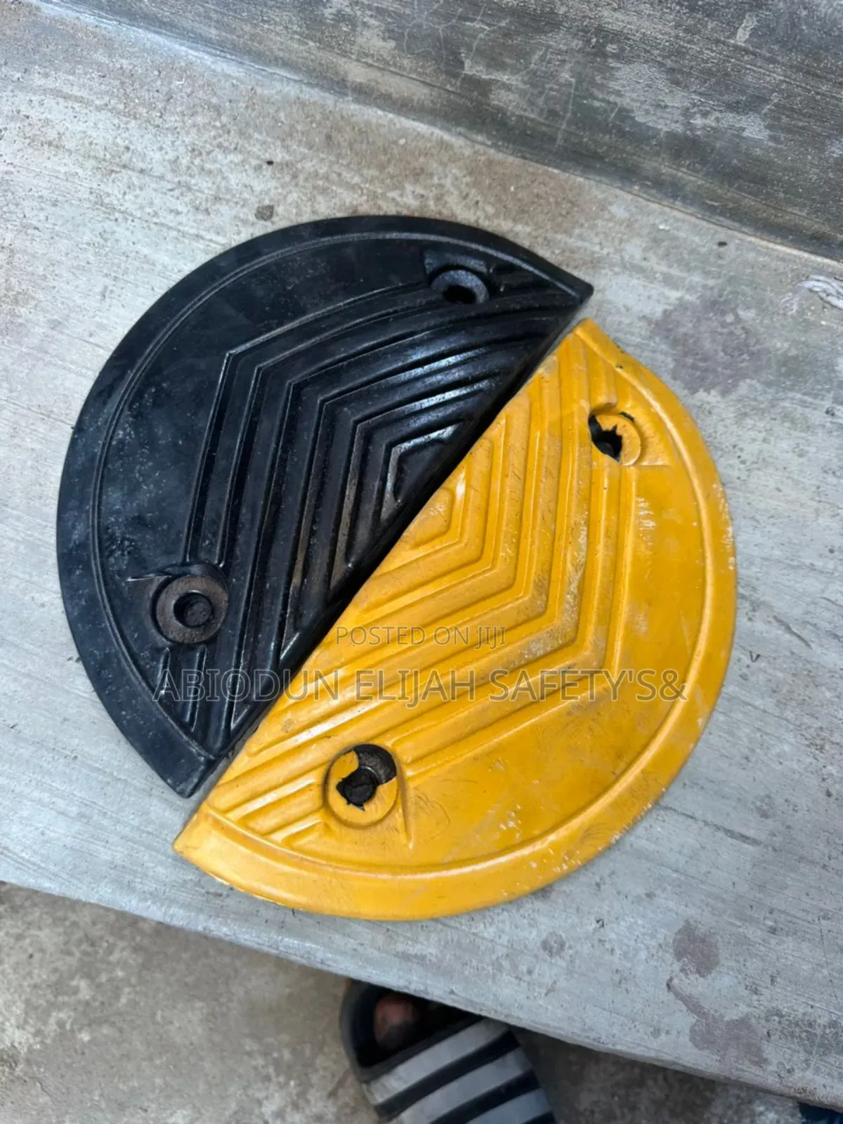 Original Quality Heavy Duty Speed Bump Breaker By 1 Meters And End Cap
