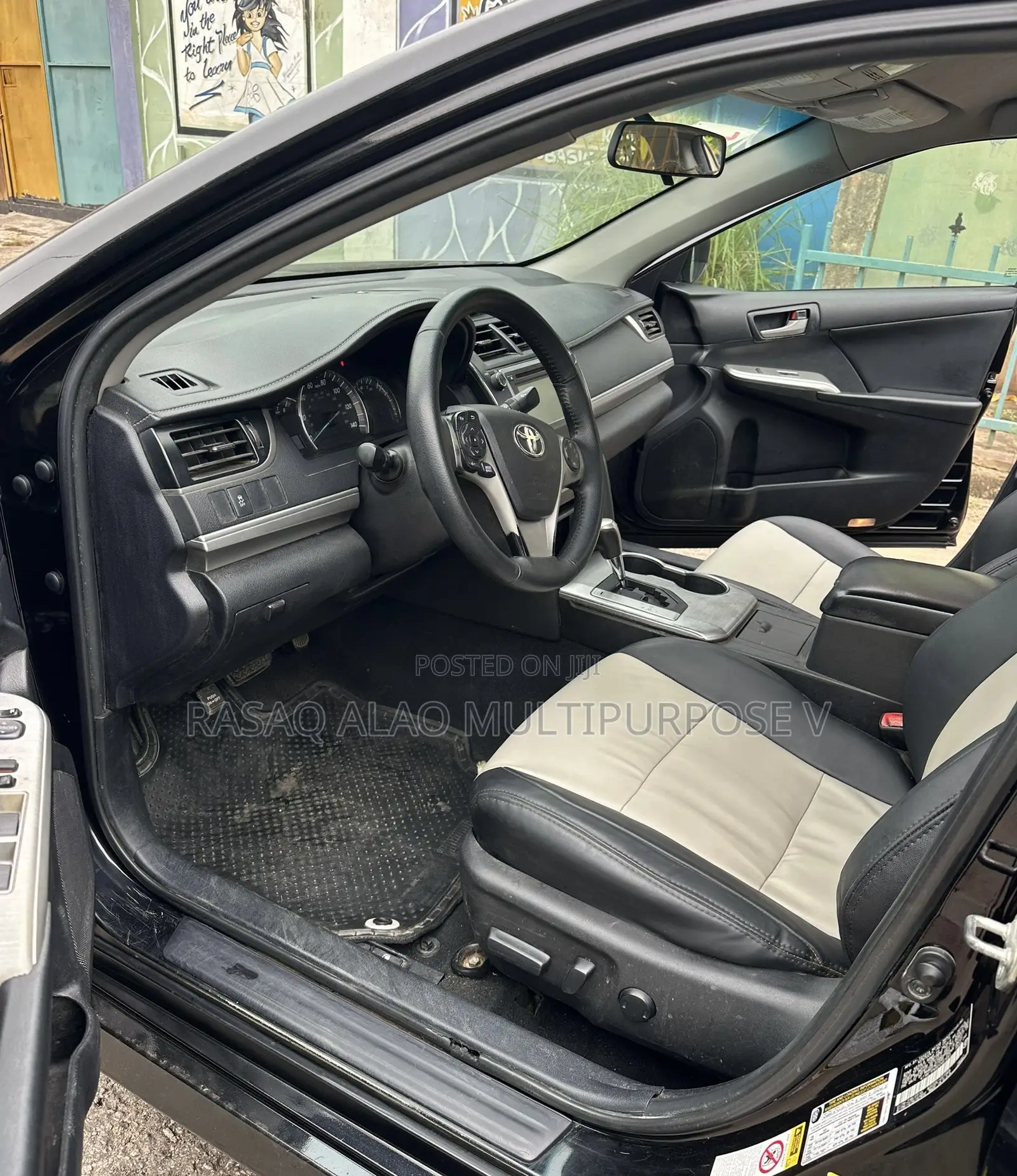 Toyota Camry SE Sport 4dr Sedan w/Prod. End 11/13 (2.5L 4cyl 6A) 2014